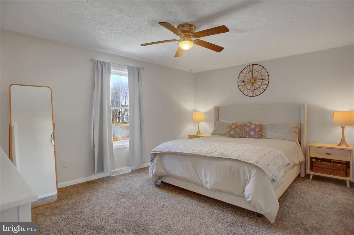 LAURICH ESTATES - Residential