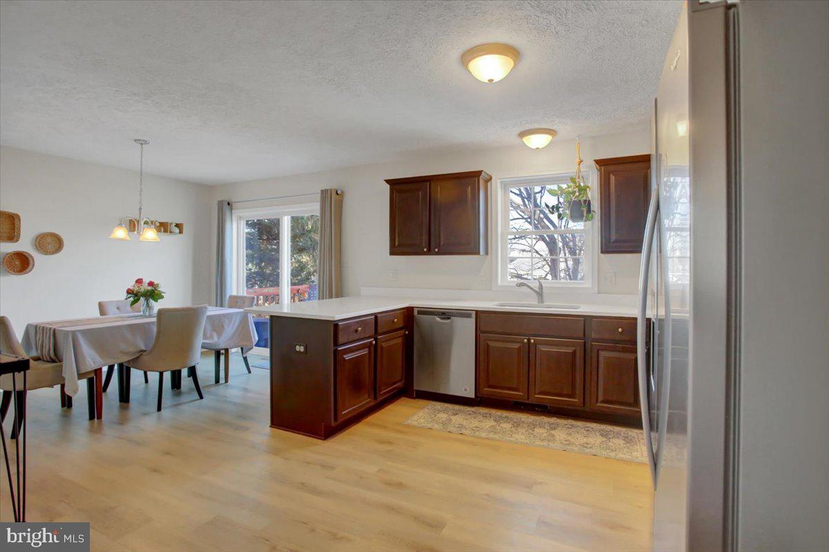 LAURICH ESTATES - Residential