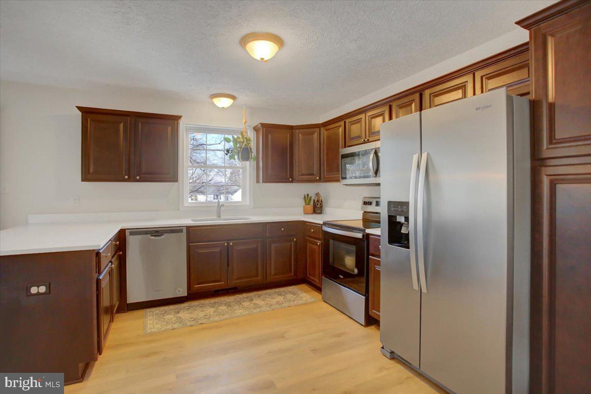 LAURICH ESTATES - Residential