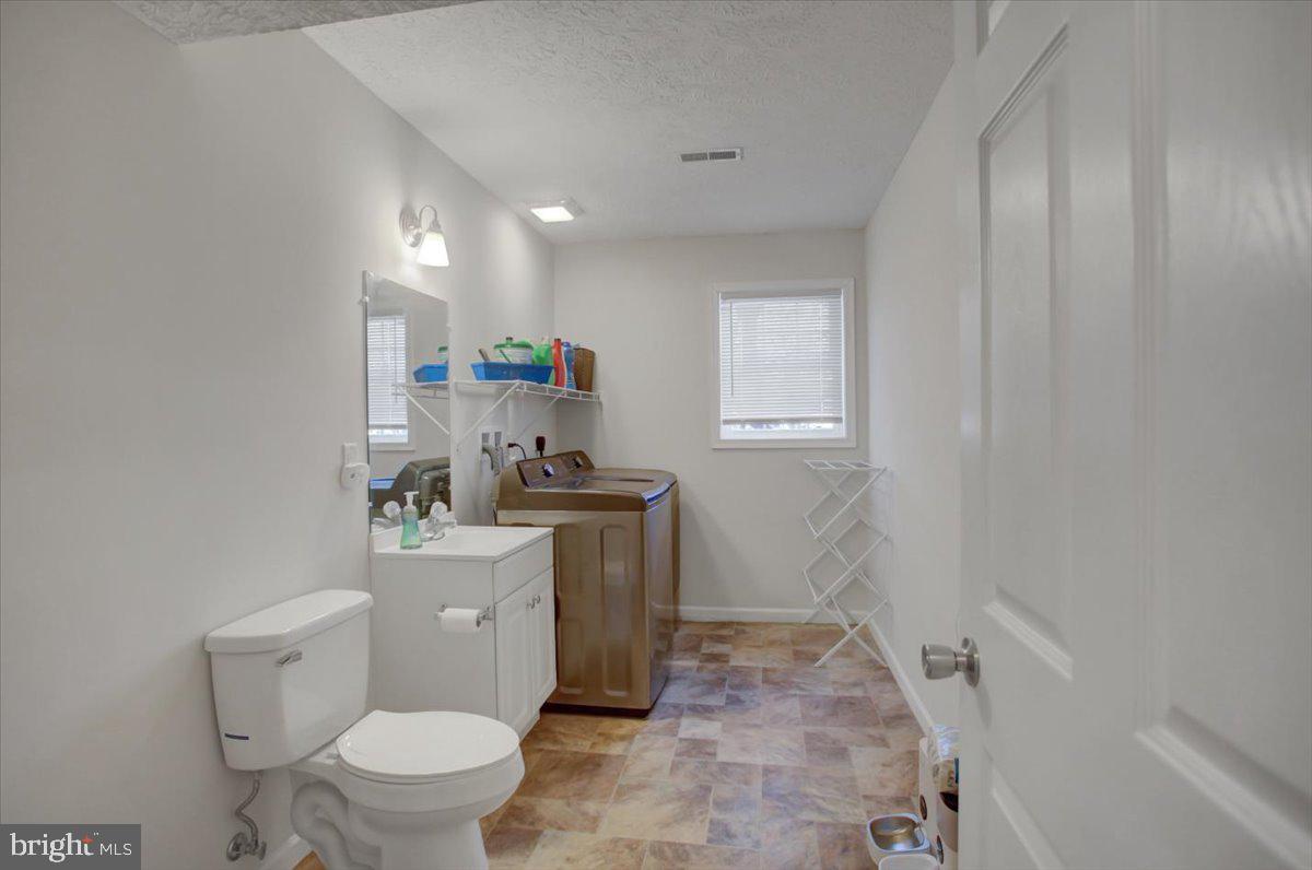 LAURICH ESTATES - Residential