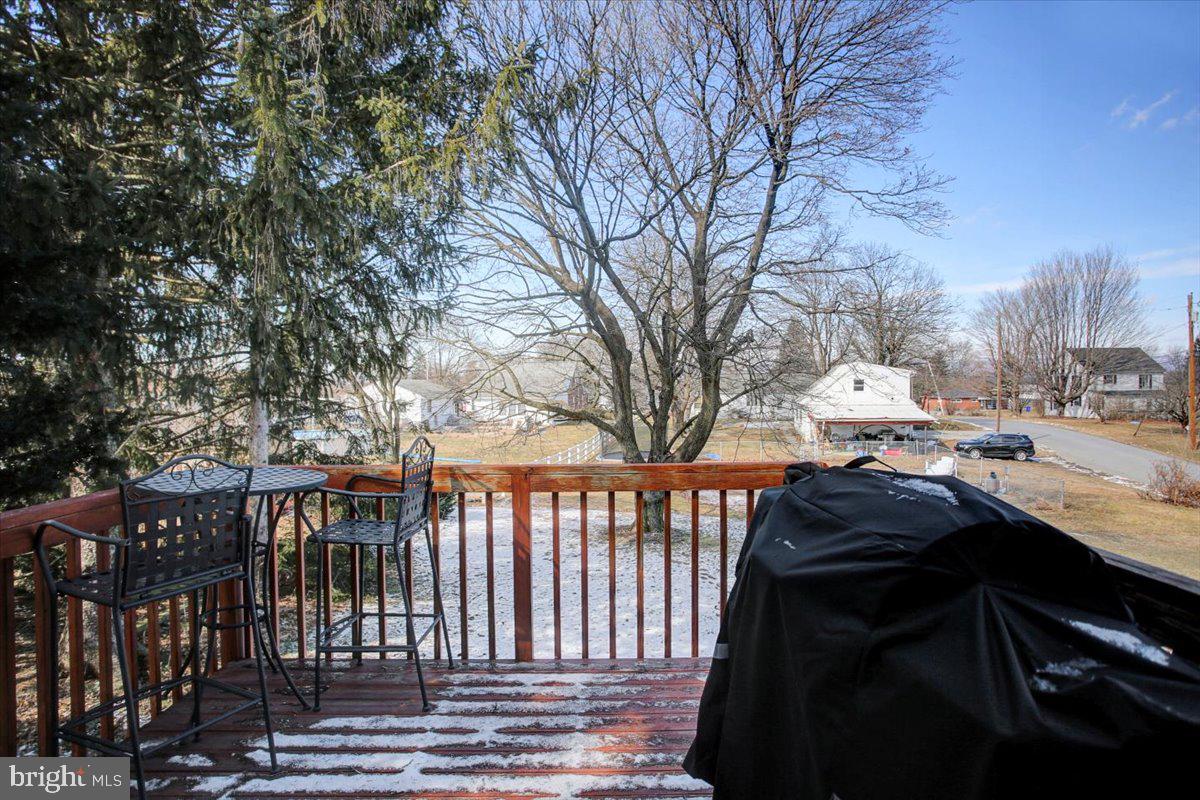 LAURICH ESTATES - Residential