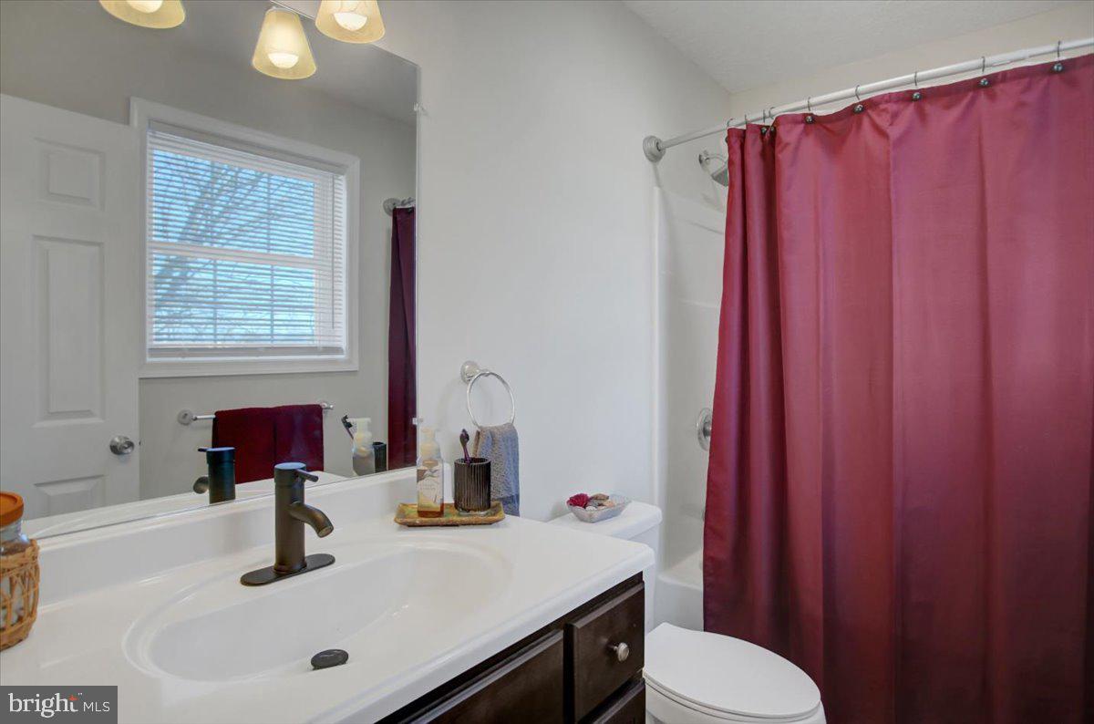 LAURICH ESTATES - Residential