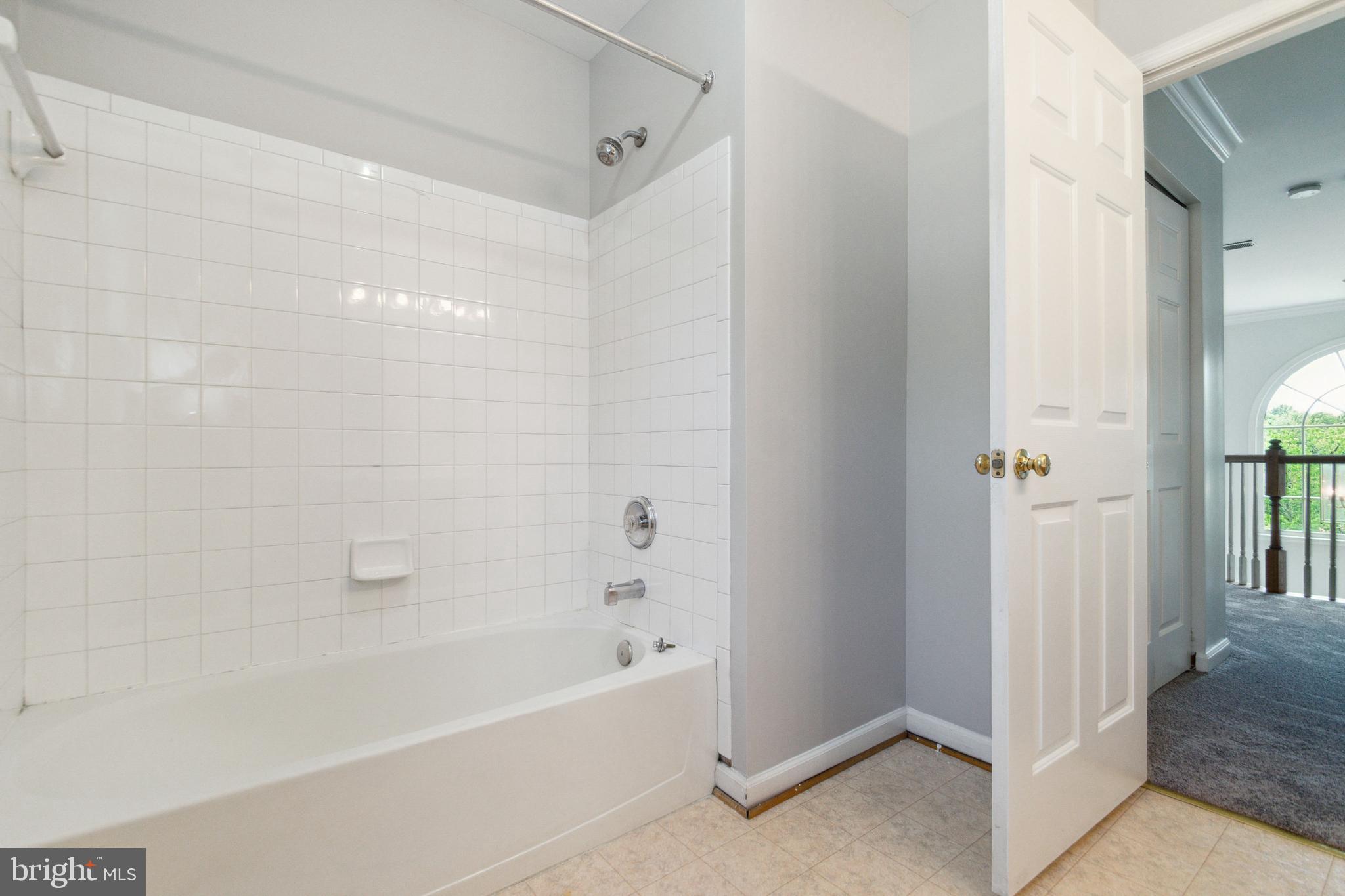 LAKEVIEW - Residential