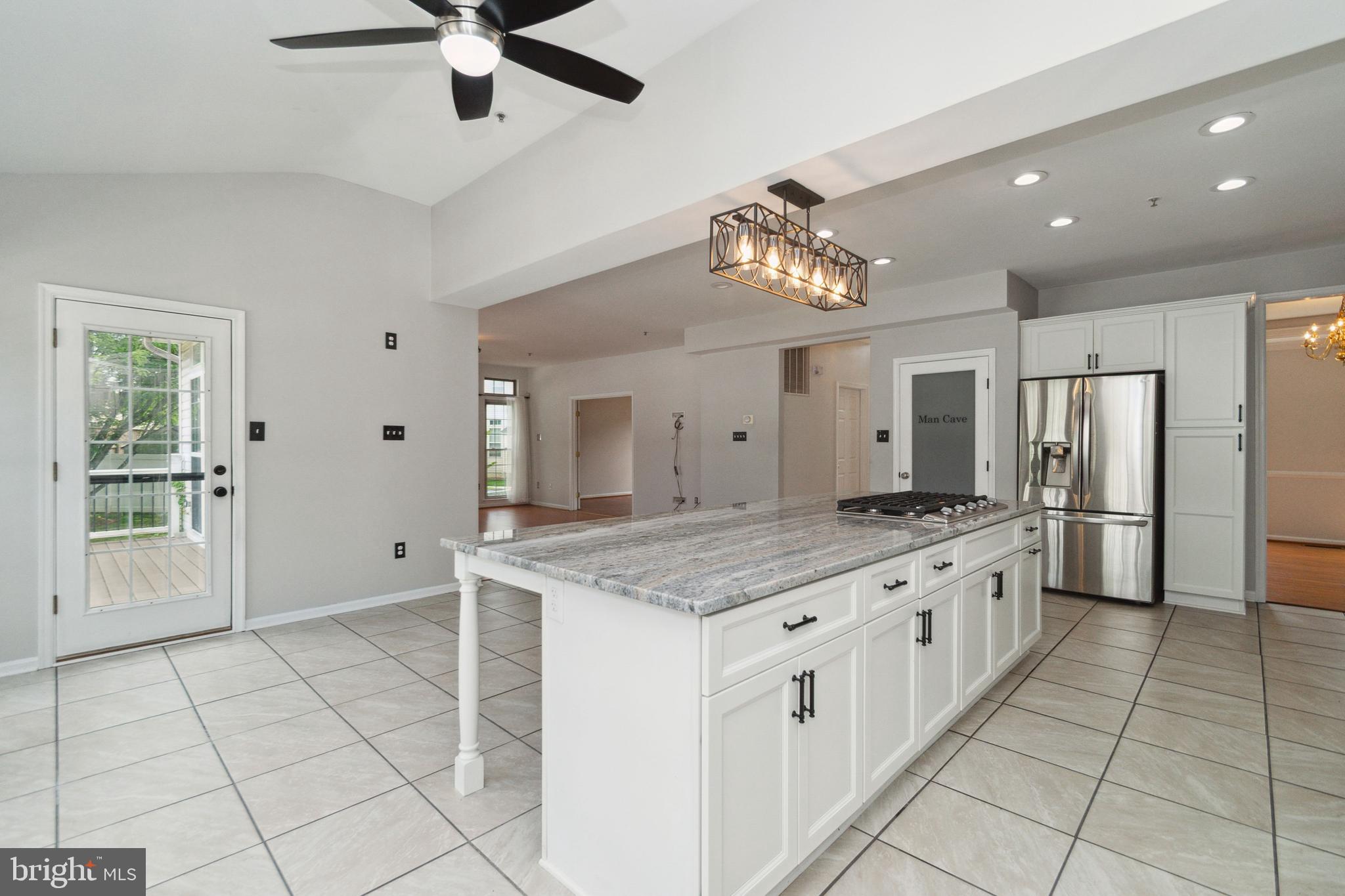 LAKEVIEW - Residential