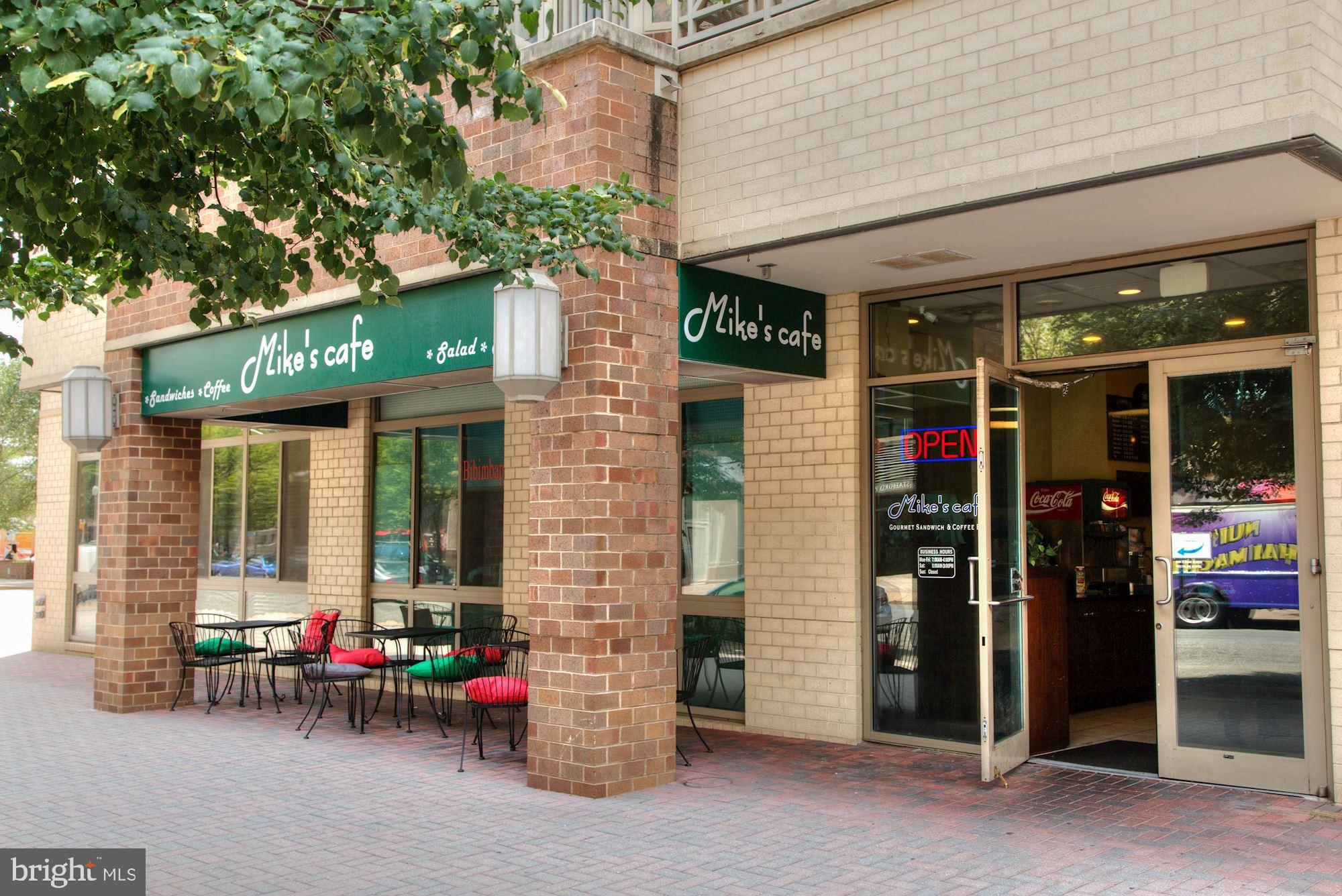 WINDSOR PLAZA - Residential Lease