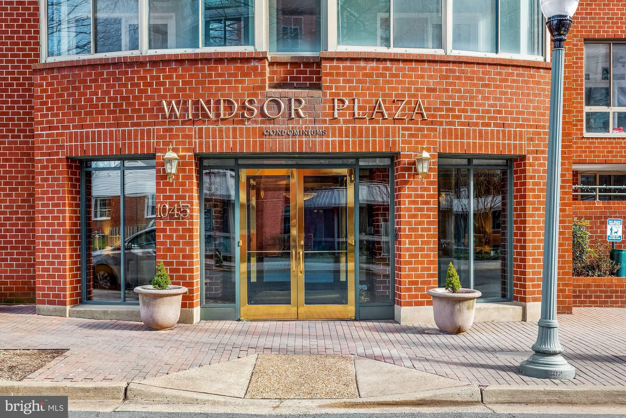 WINDSOR PLAZA - Residential Lease