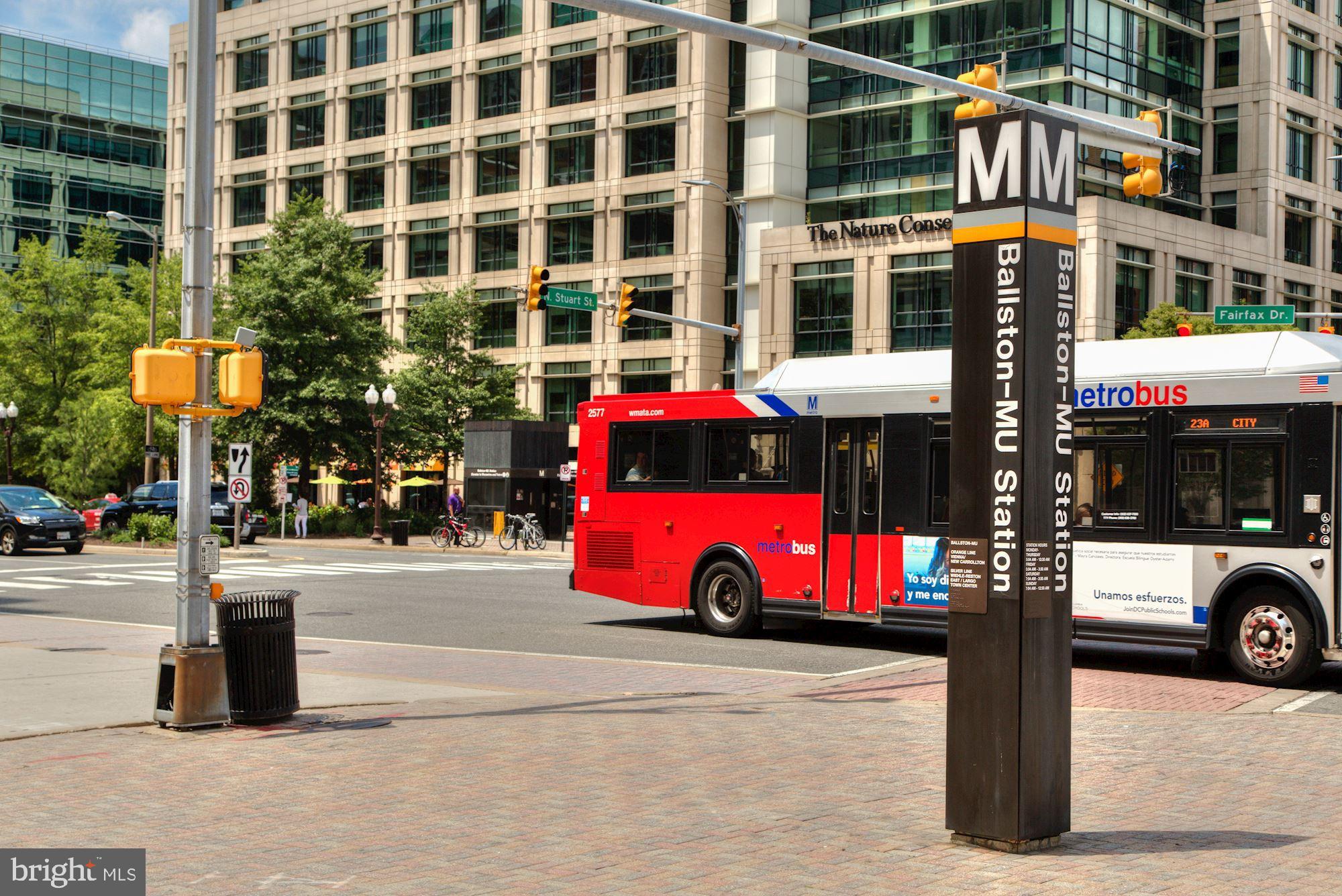 WINDSOR PLAZA - Residential Lease