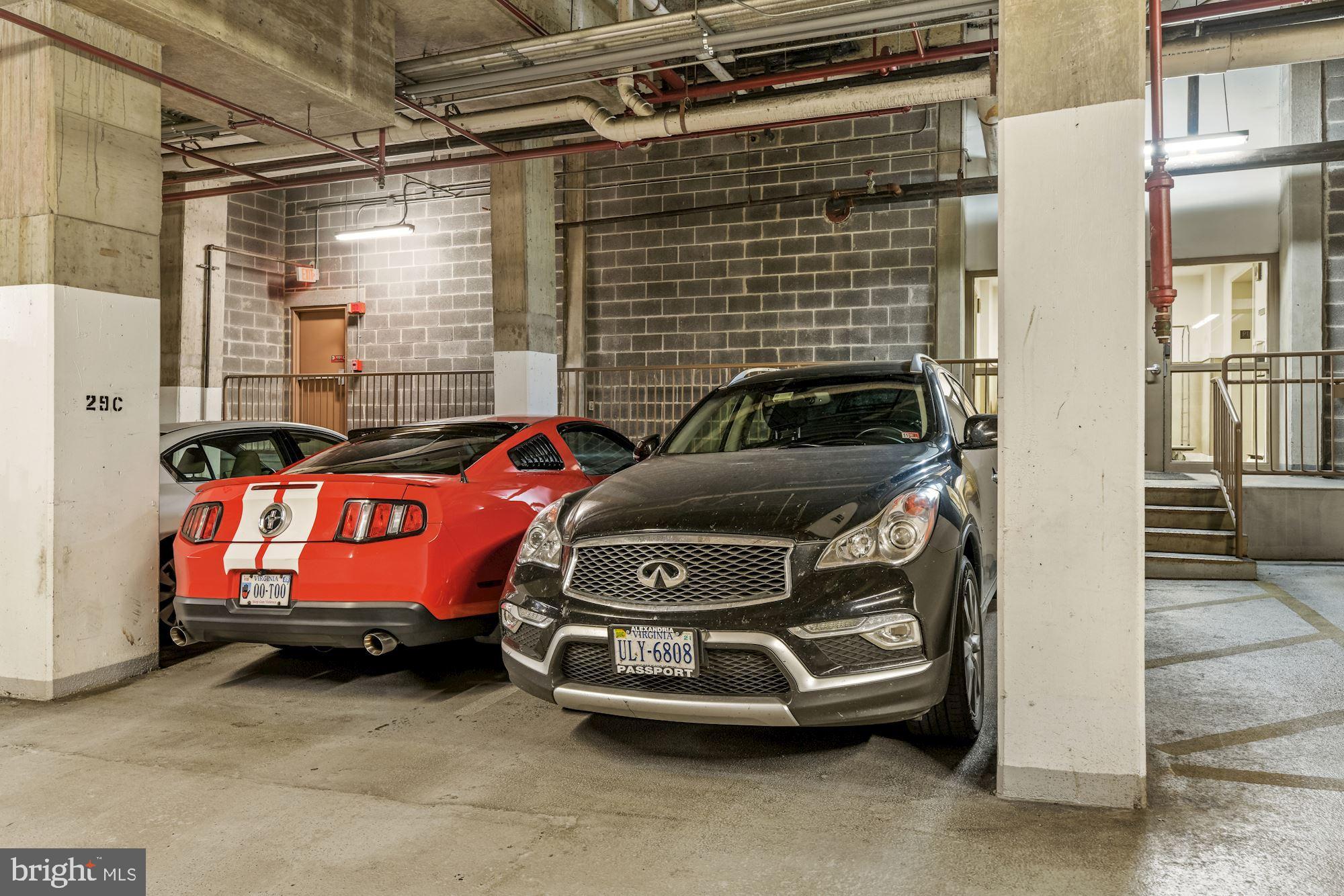 WINDSOR PLAZA - Residential Lease