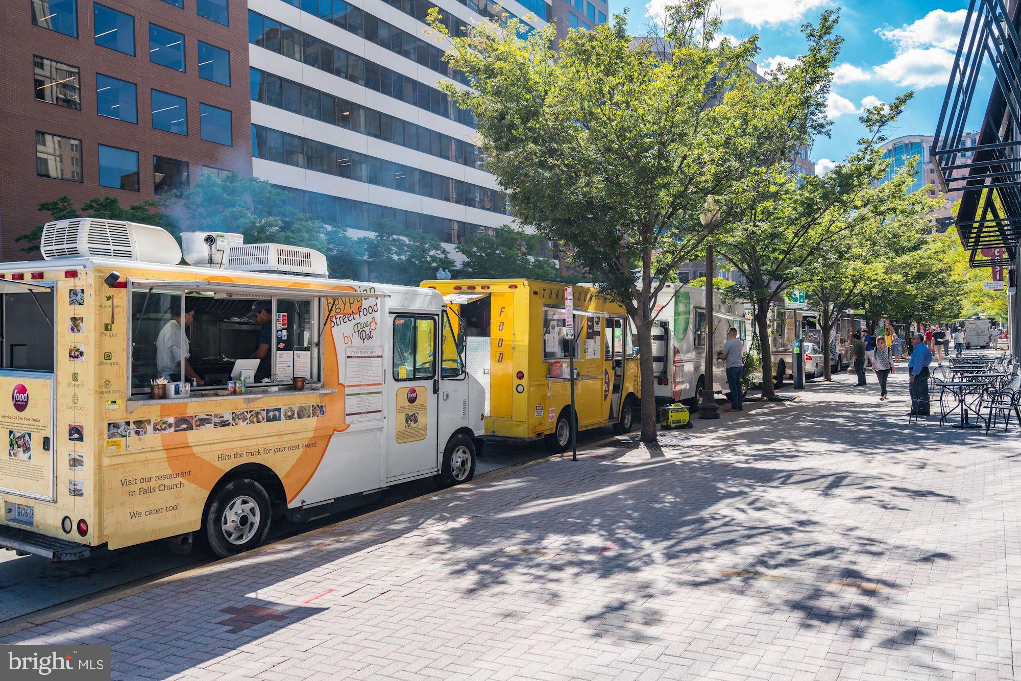 WINDSOR PLAZA - Residential Lease