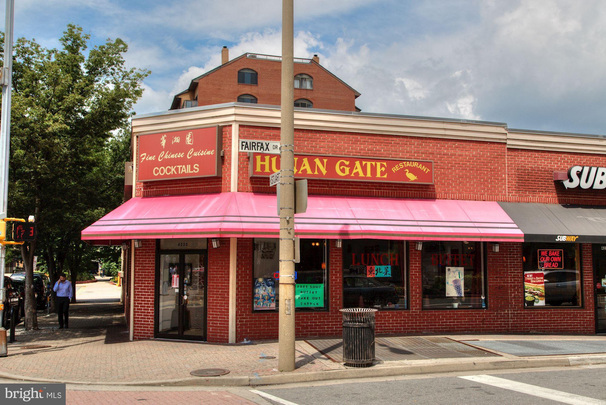 WINDSOR PLAZA - Residential Lease