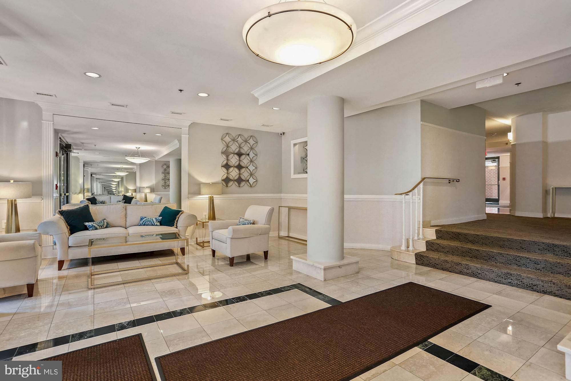 WINDSOR PLAZA - Residential Lease