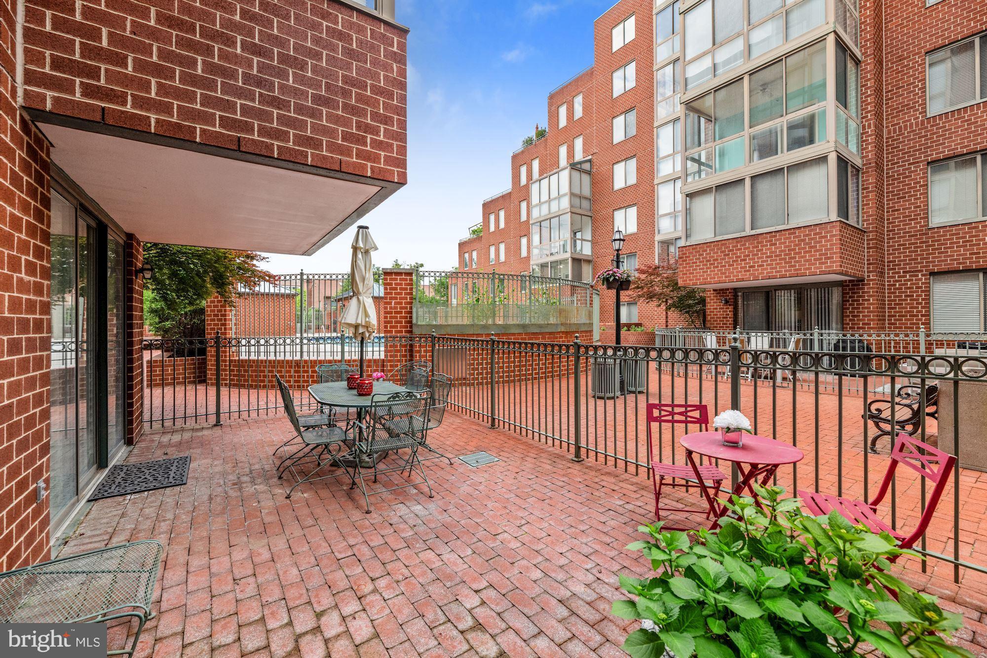 WINDSOR PLAZA - Residential Lease