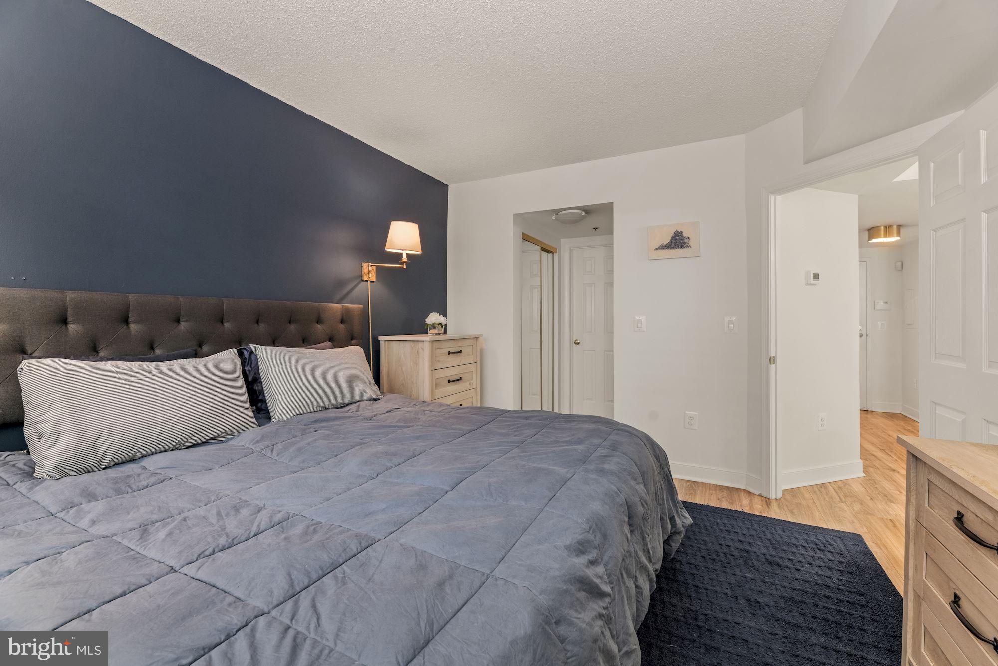 WINDSOR PLAZA - Residential Lease