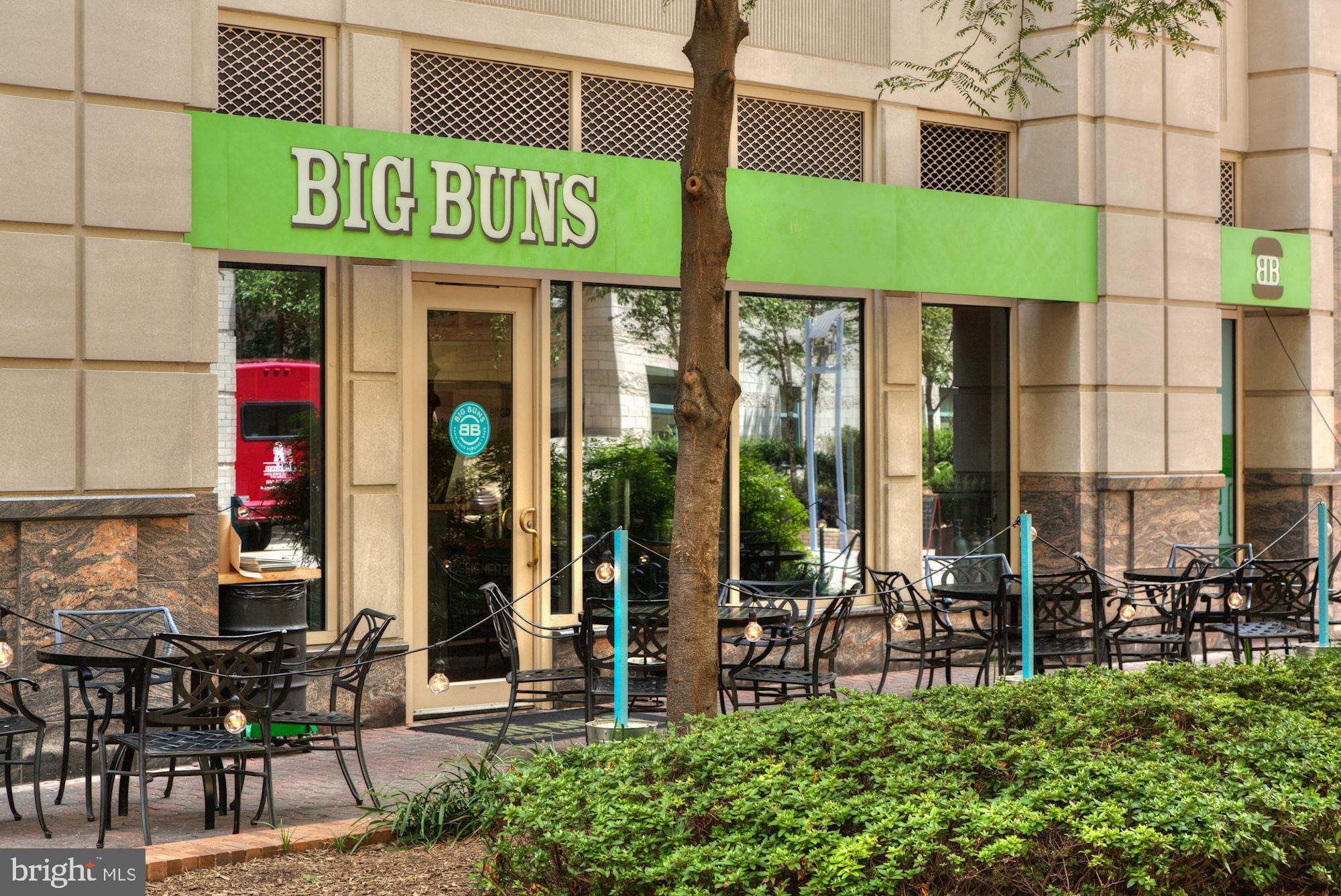 WINDSOR PLAZA - Residential Lease