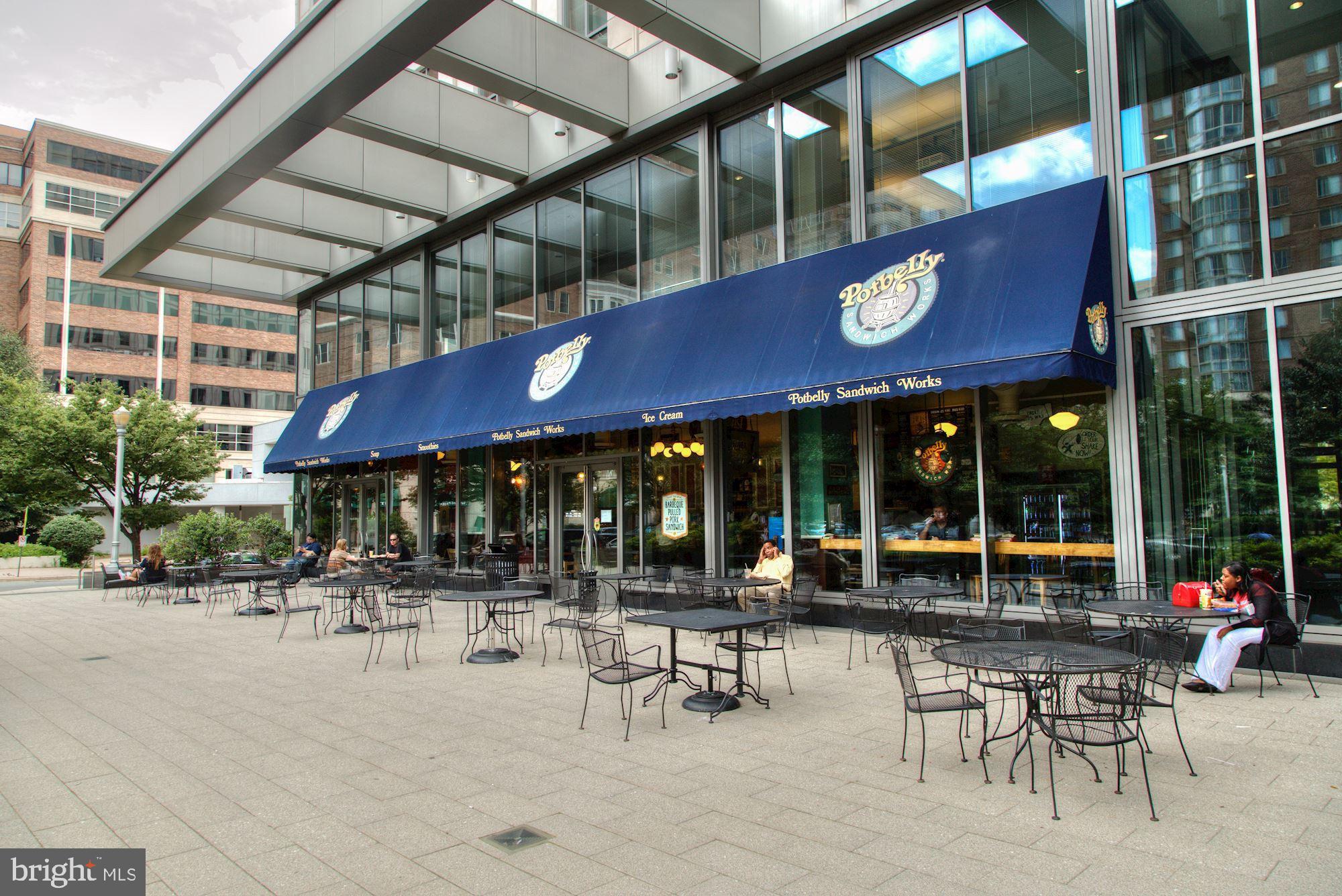 WINDSOR PLAZA - Residential Lease