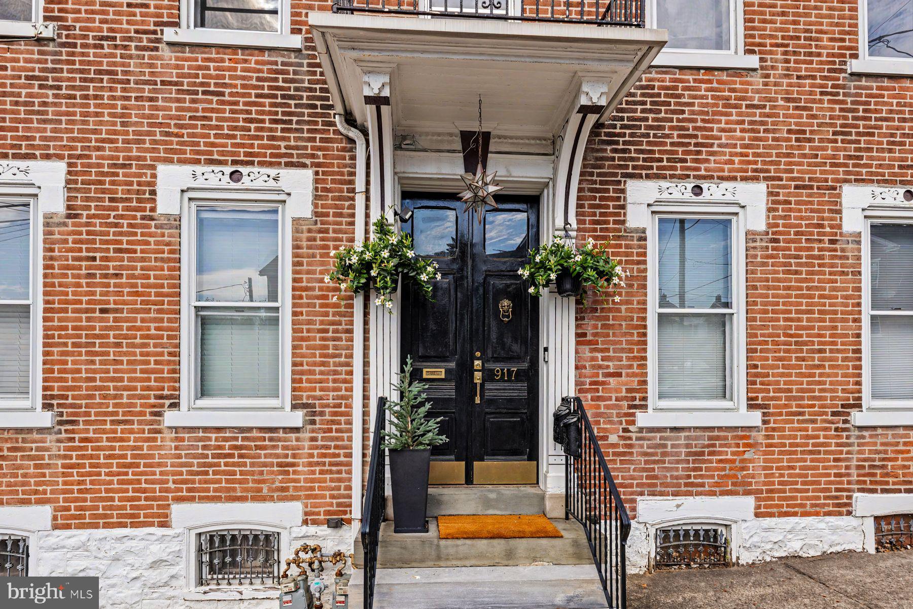 917 MAIN STREET