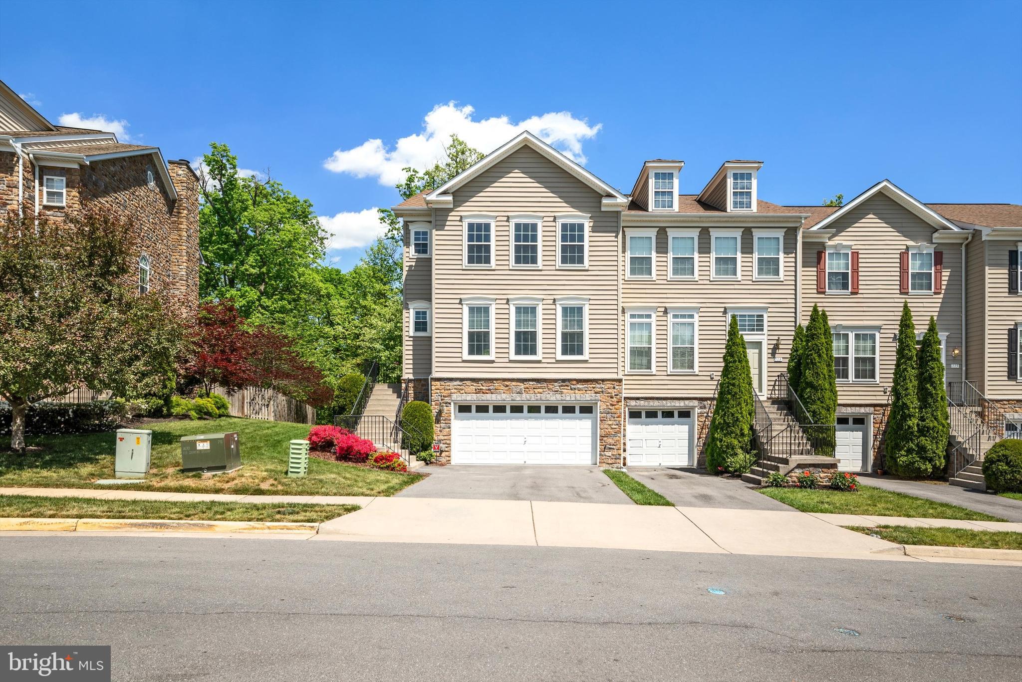 FIELDSTONE - Residential