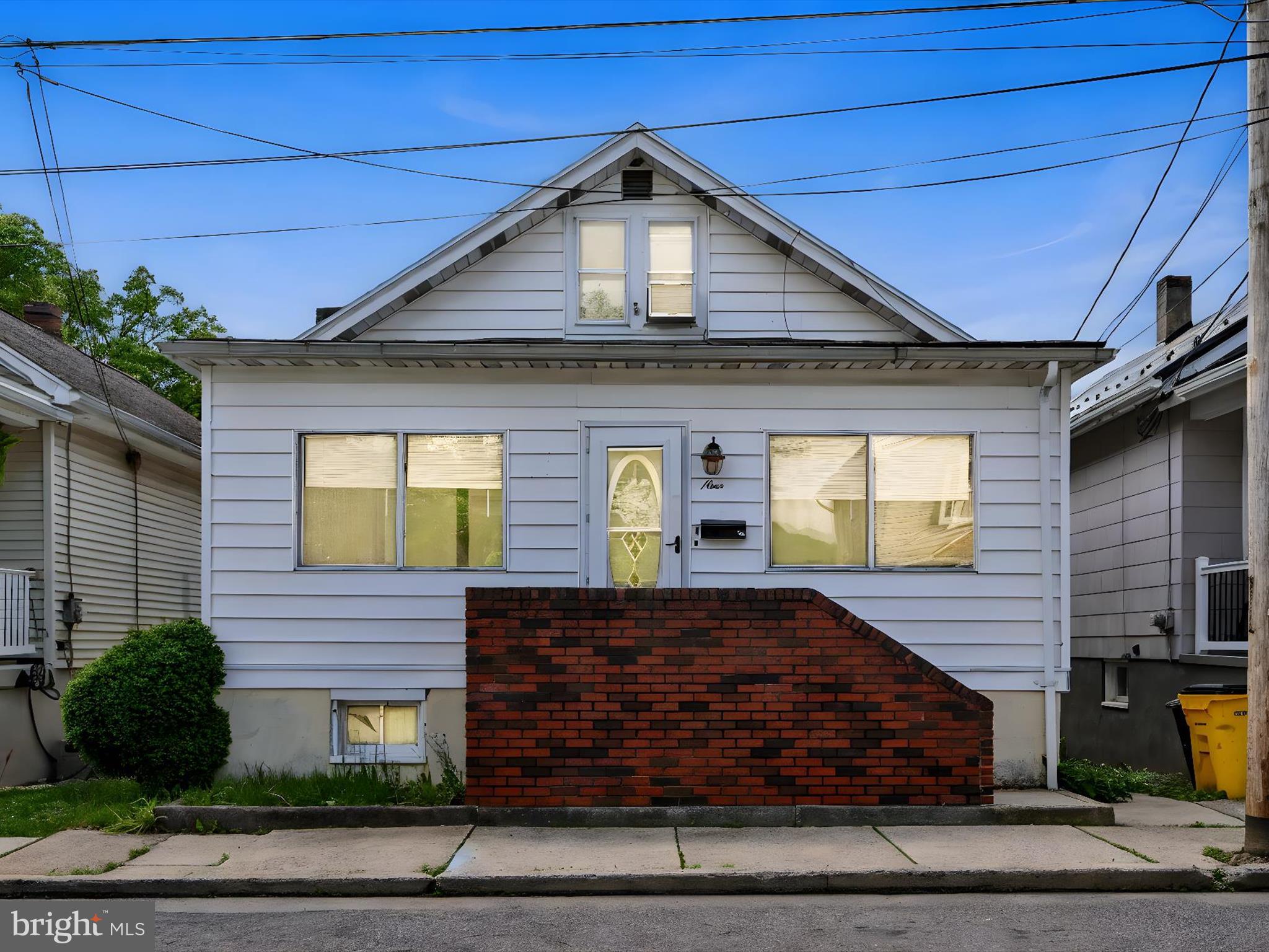 9 S STANTON STREET