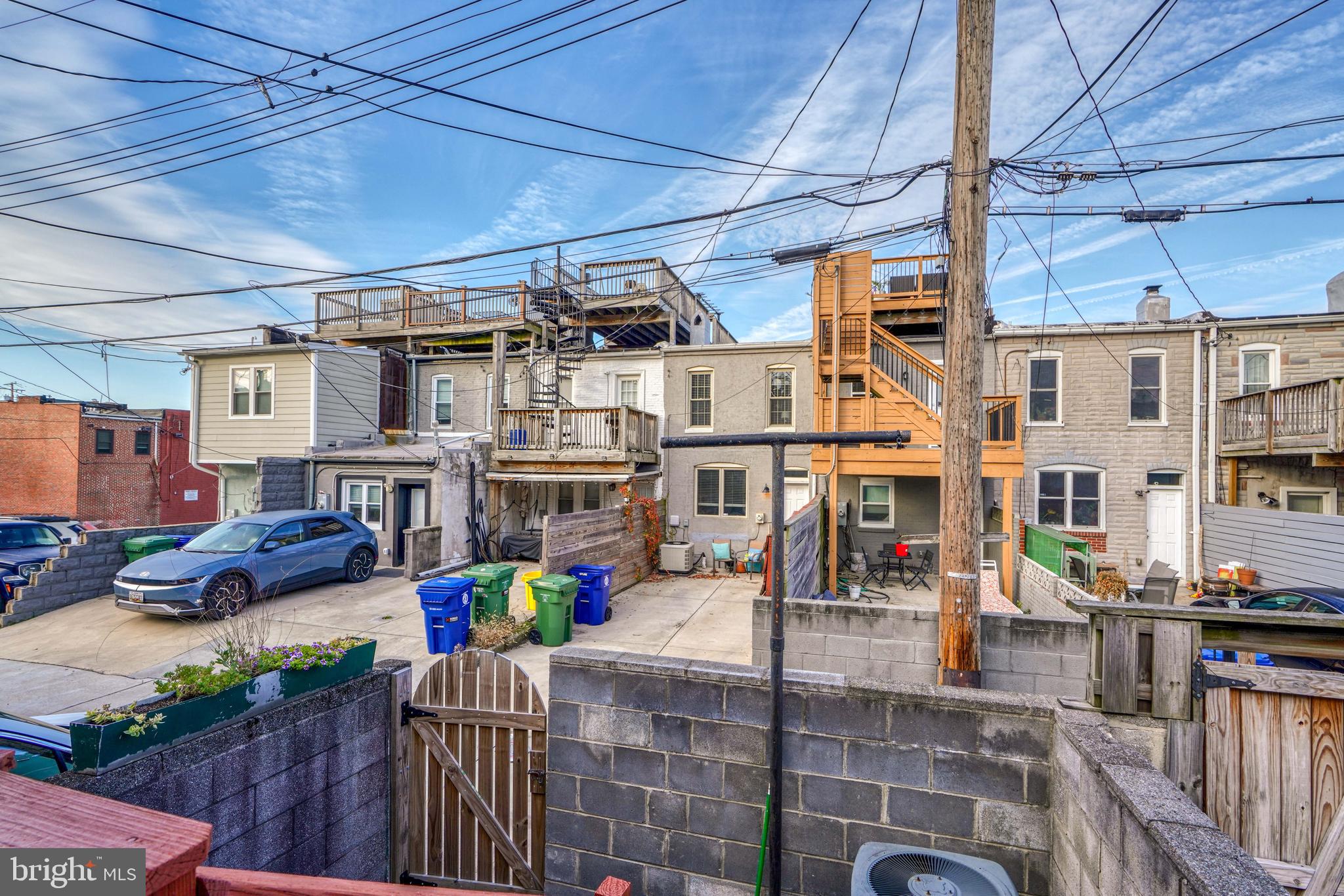 HIGHLANDTOWN - Residential
