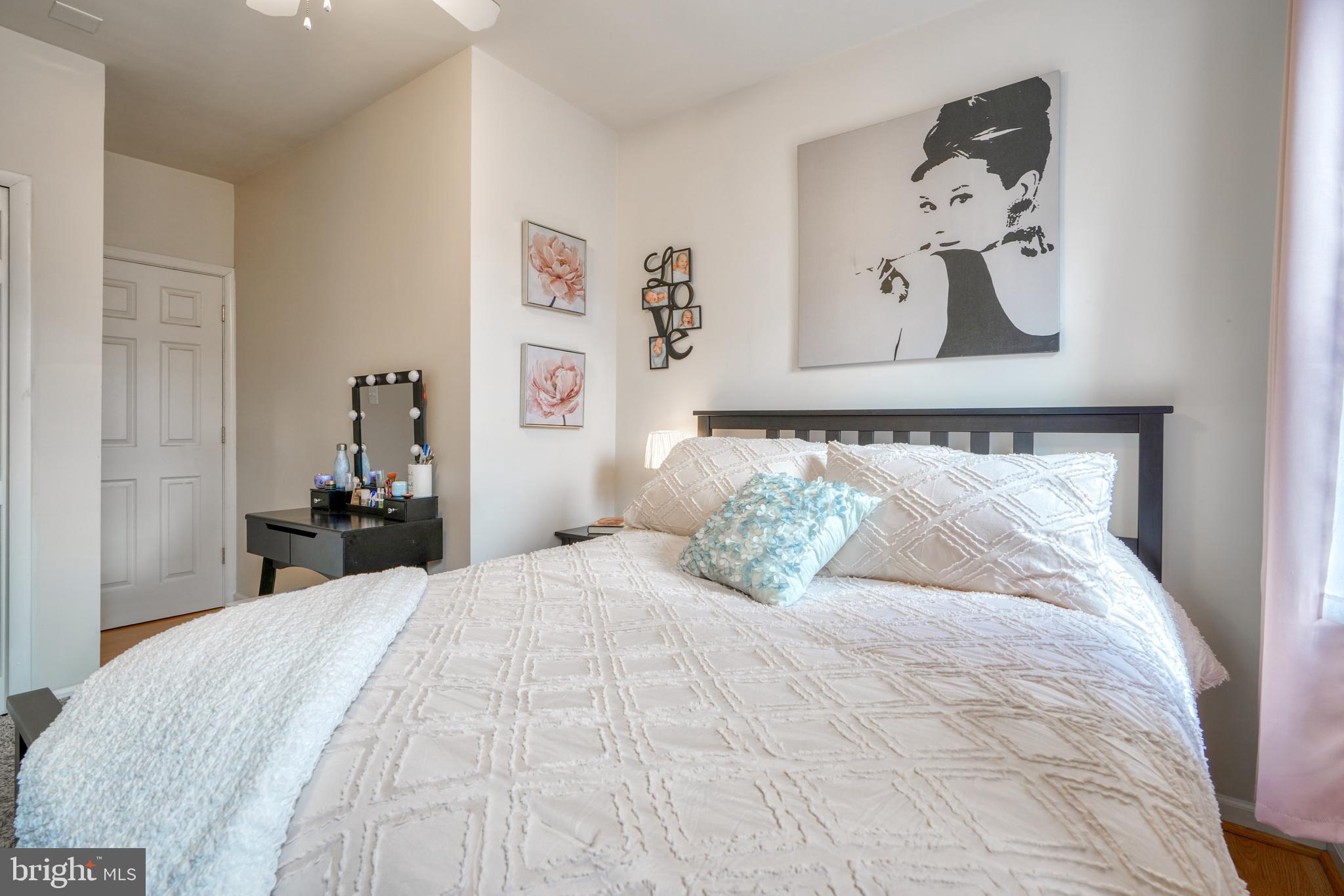 HIGHLANDTOWN - Residential