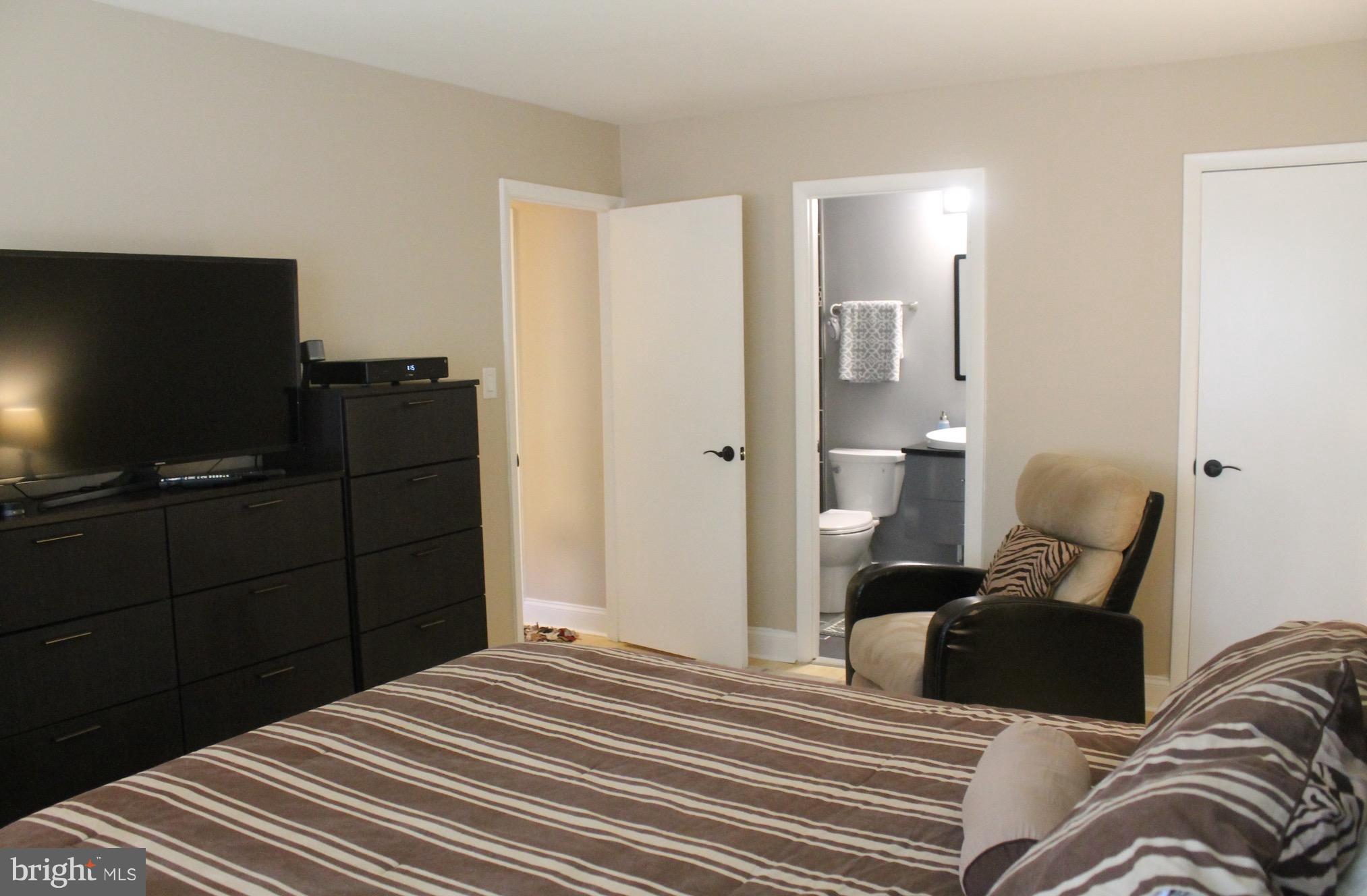 NORTH GREEN CONDOMINIUMS - Residential Lease