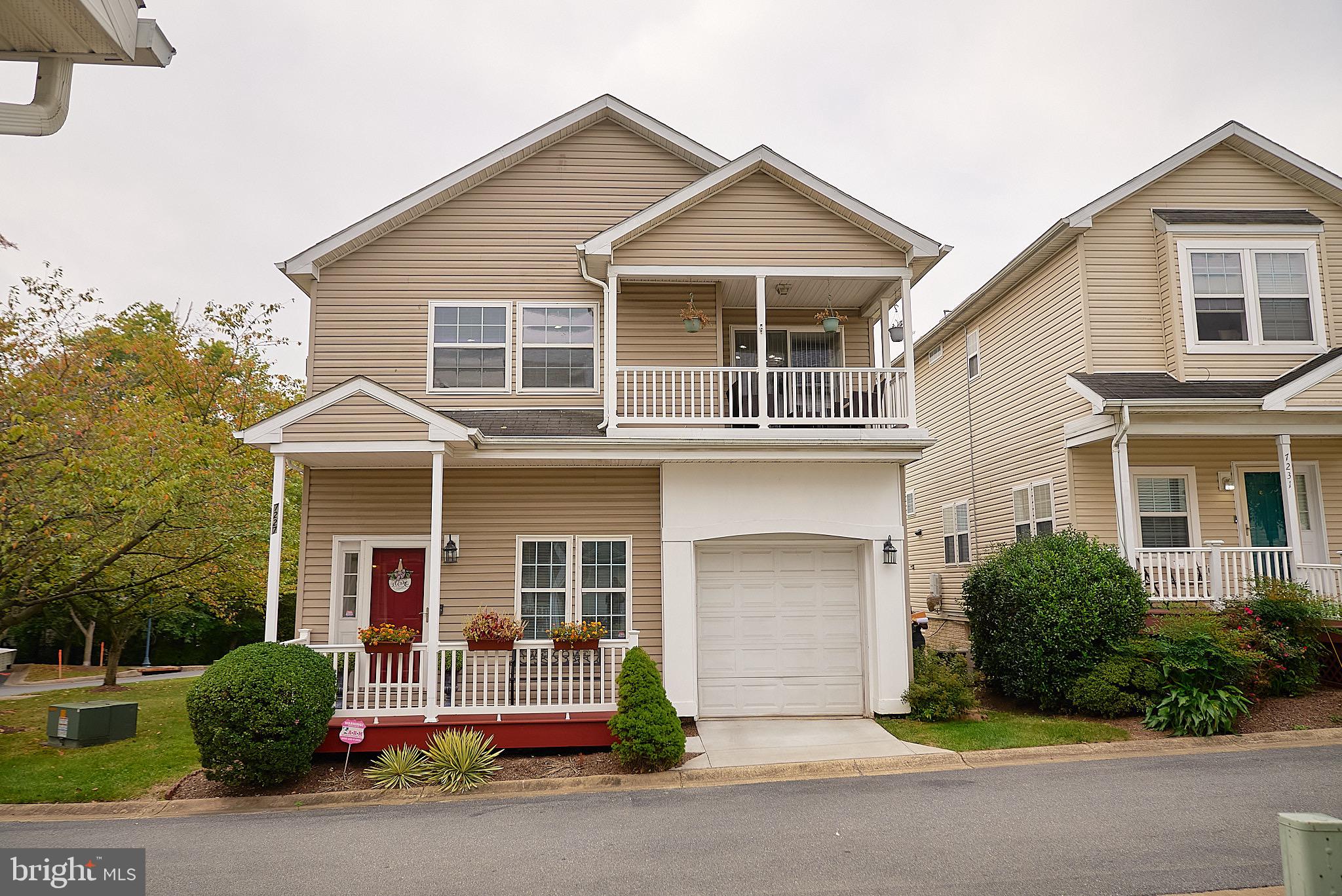 NEW COLONY VILLAGE - Residential Lease