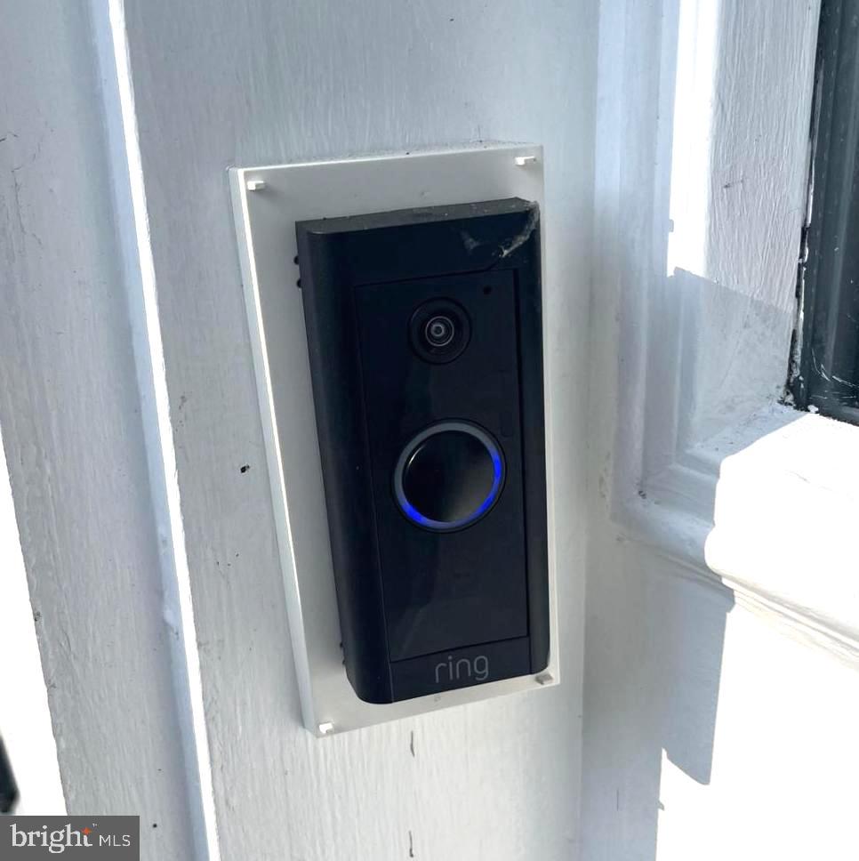 COURTS AT BELLE POINTE - Residential