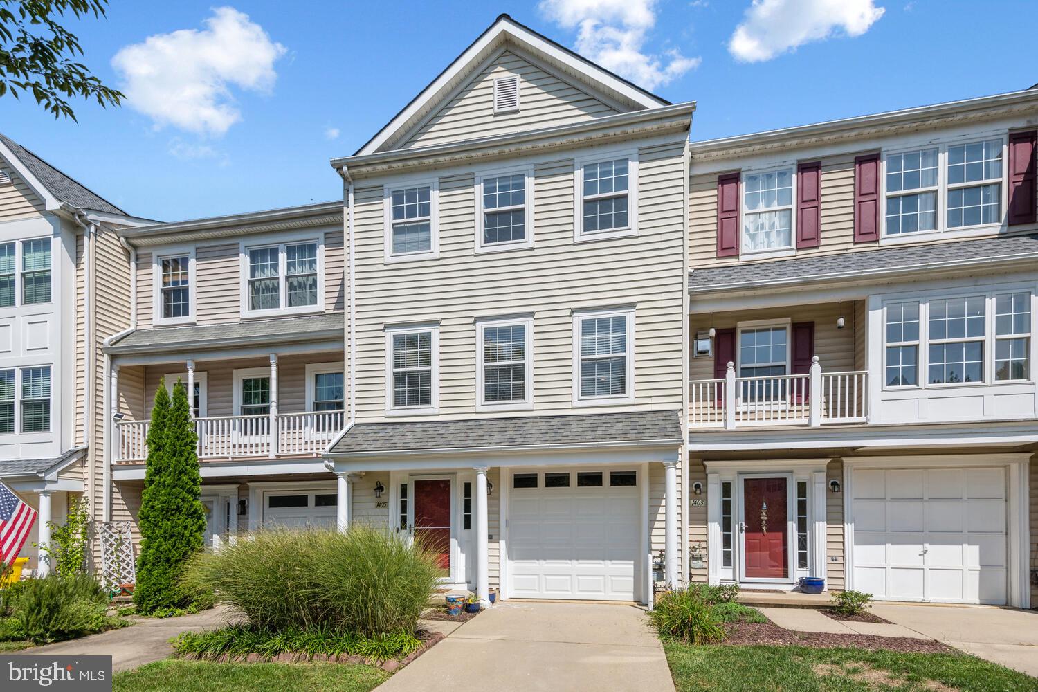 COURTS AT BELLE POINTE - Residential