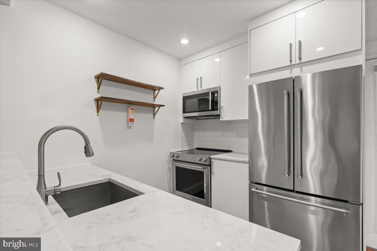 MT RAINIER - Residential Lease