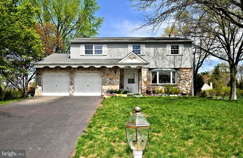 1041 HUNTER HILL DRIVE LANSDALE PA 19446