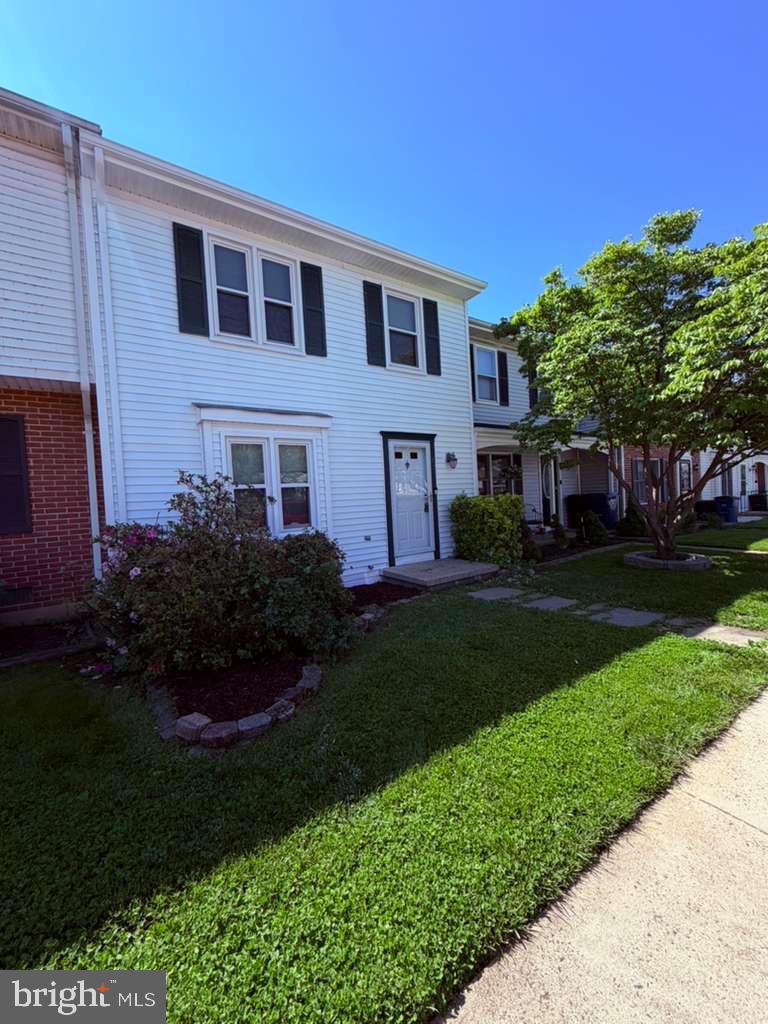 LAKEVIEW VILLAGE - Residential