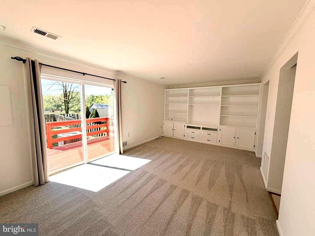 LAKEVIEW VILLAGE - Residential