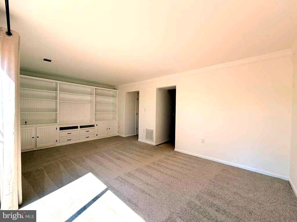LAKEVIEW VILLAGE - Residential