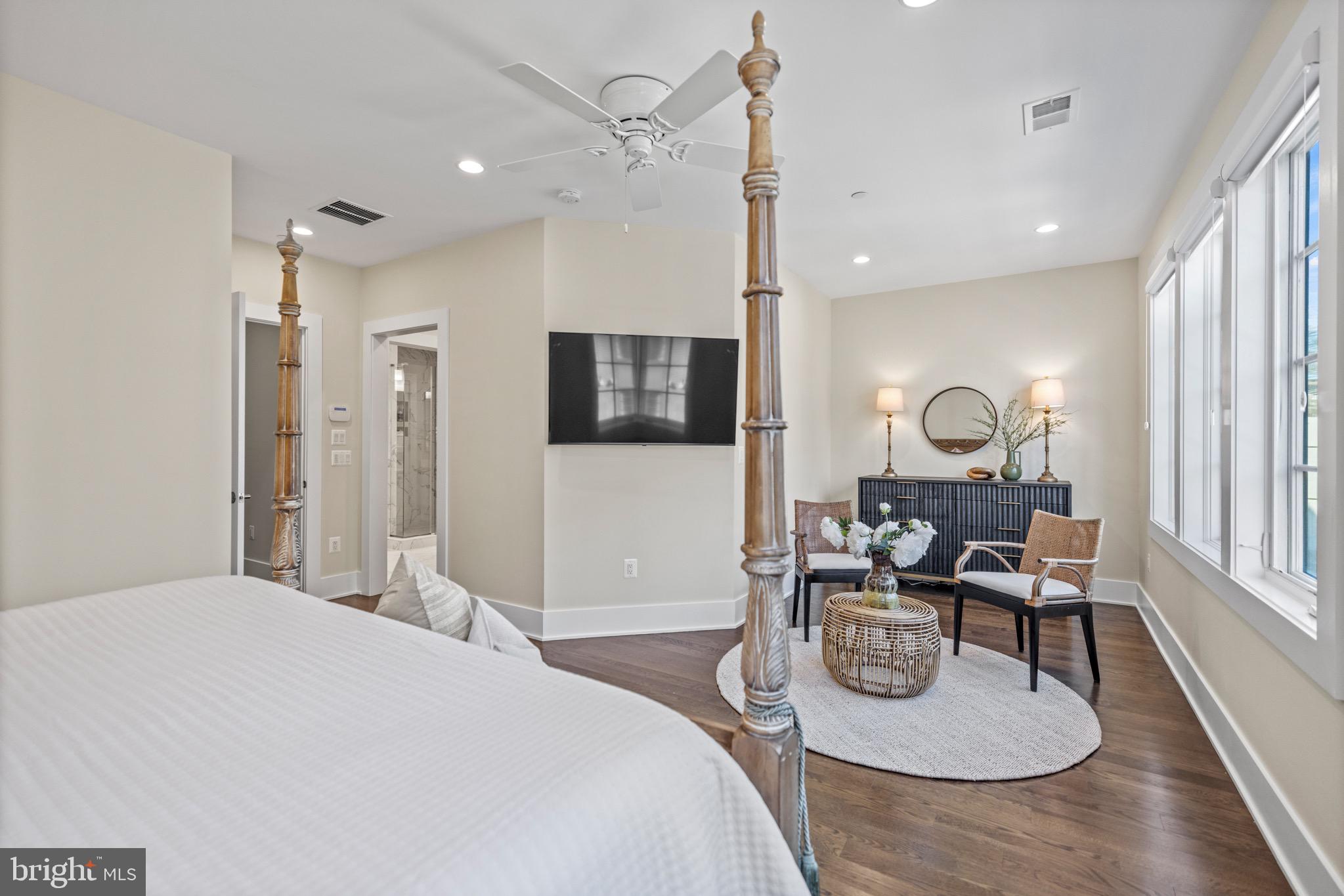 CHEVY CHASE - Residential