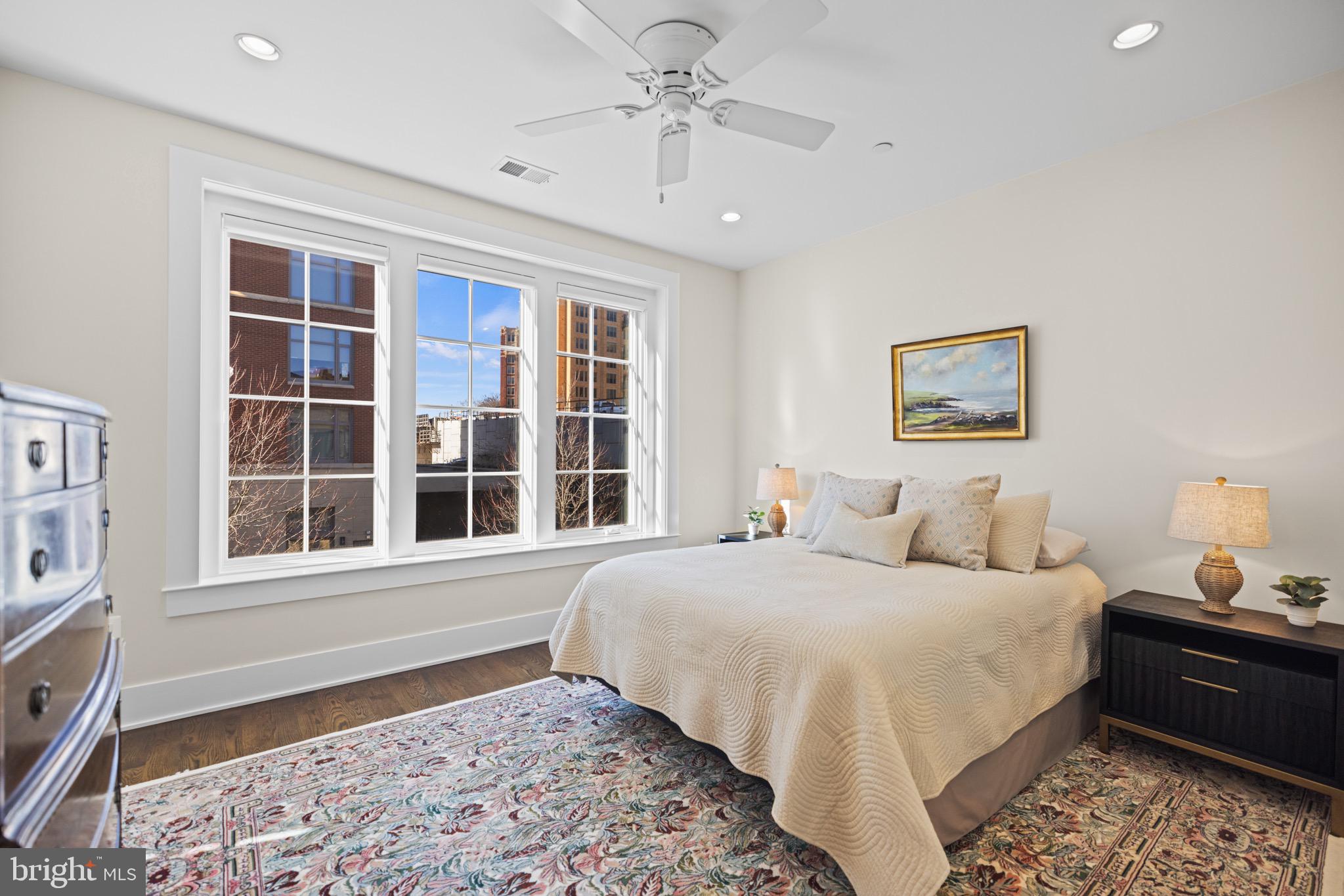 CHEVY CHASE - Residential