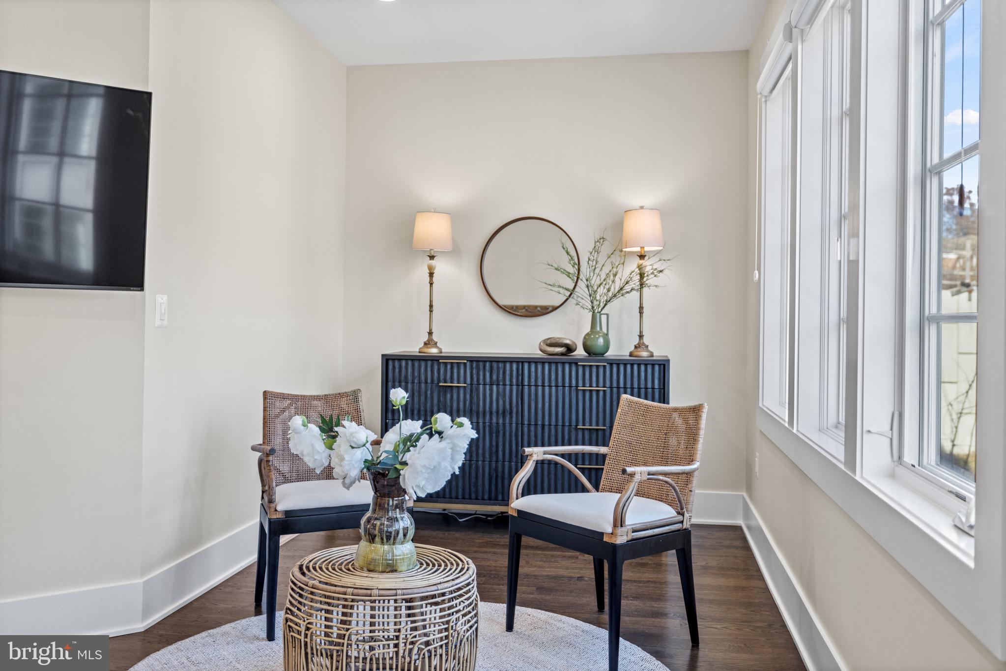 CHEVY CHASE - Residential