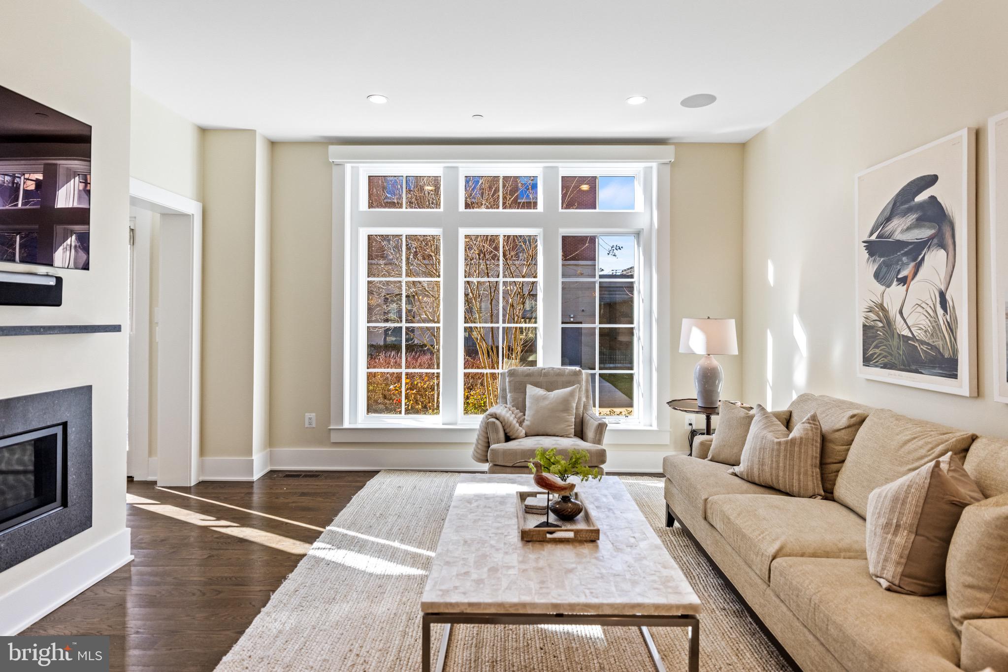 CHEVY CHASE - Residential