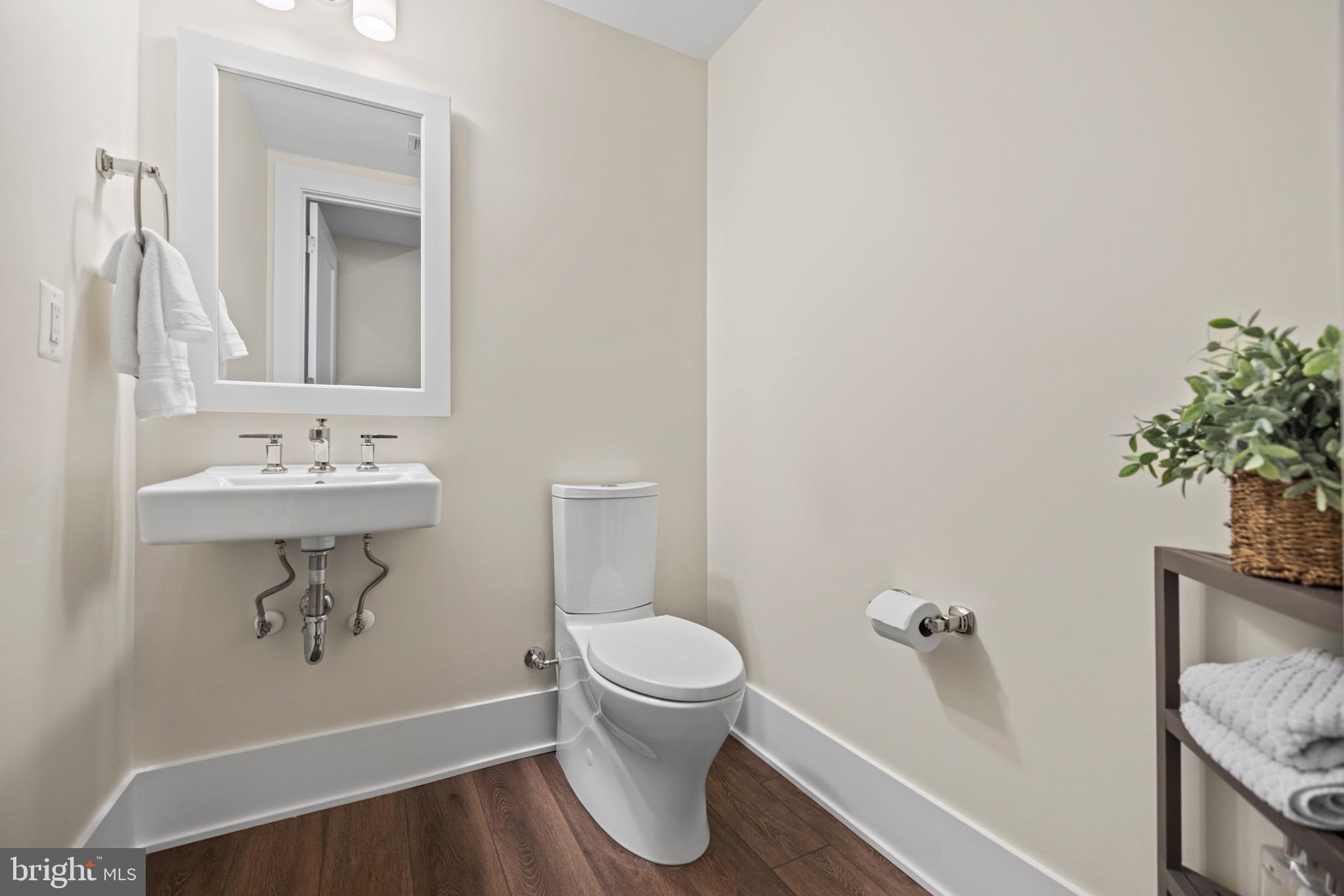 CHEVY CHASE - Residential