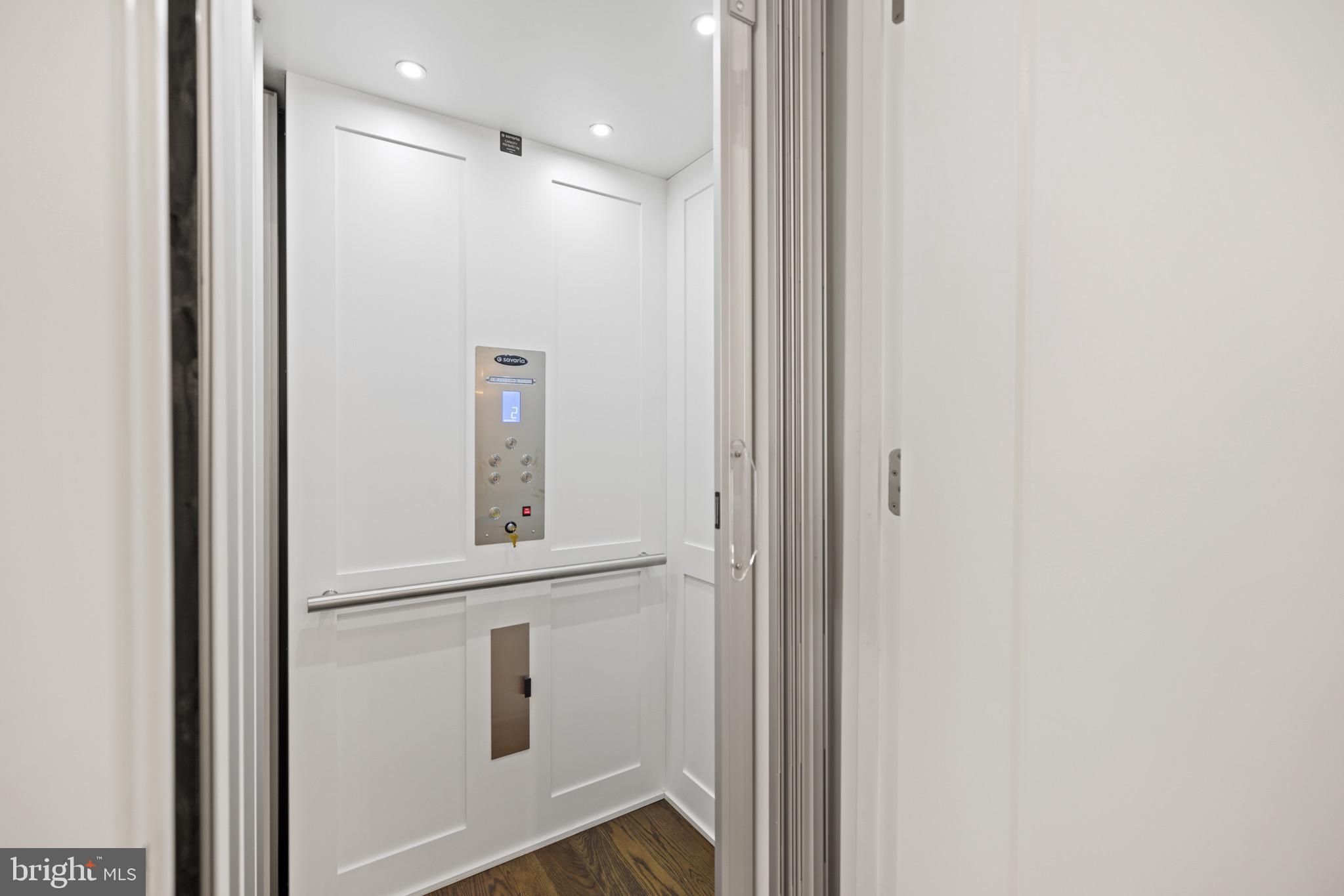 CHEVY CHASE - Residential