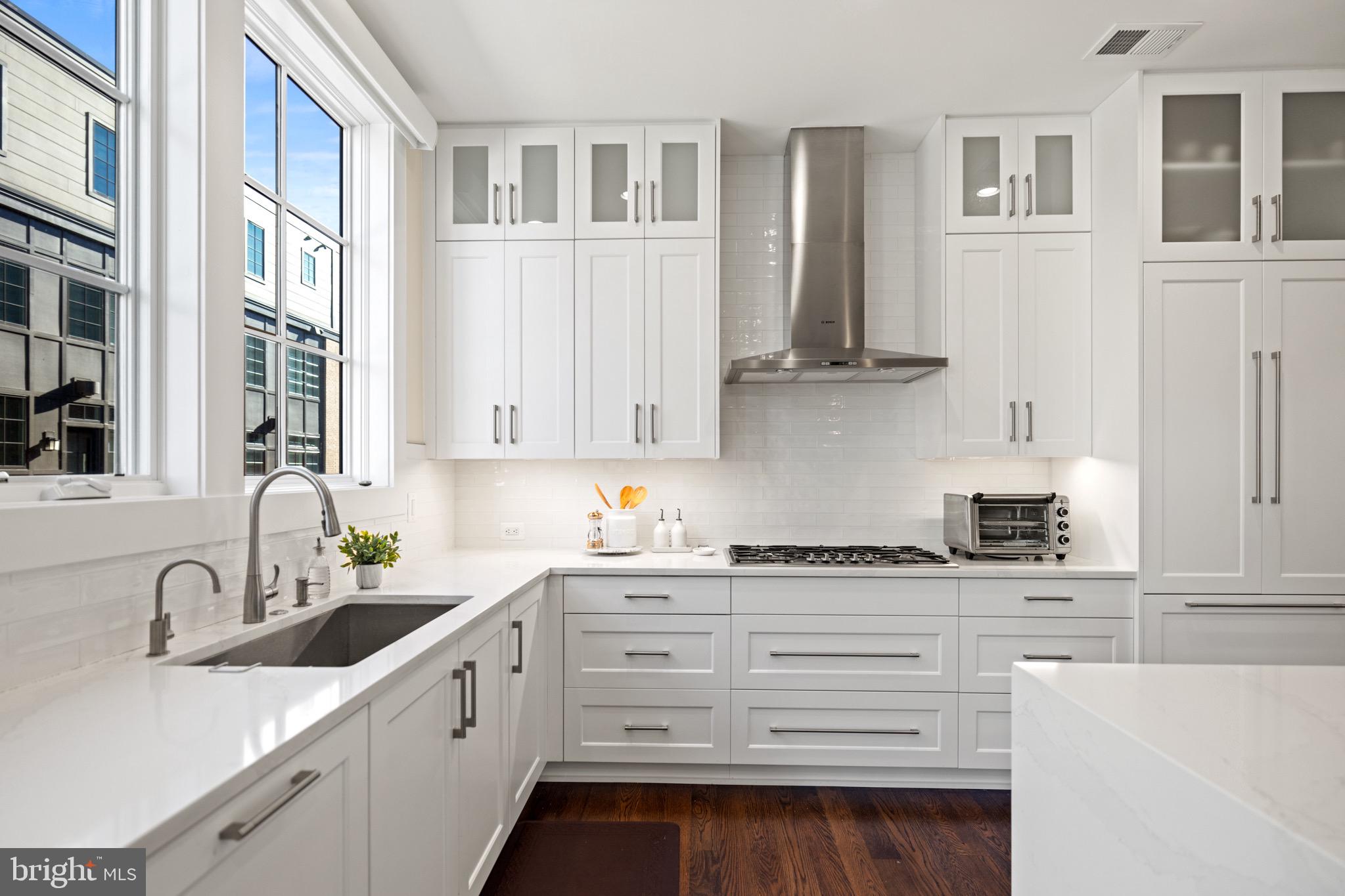 CHEVY CHASE - Residential