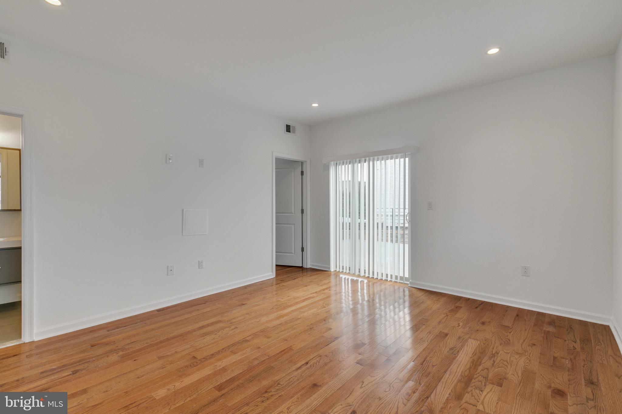 POINT BREEZE - Residential Lease