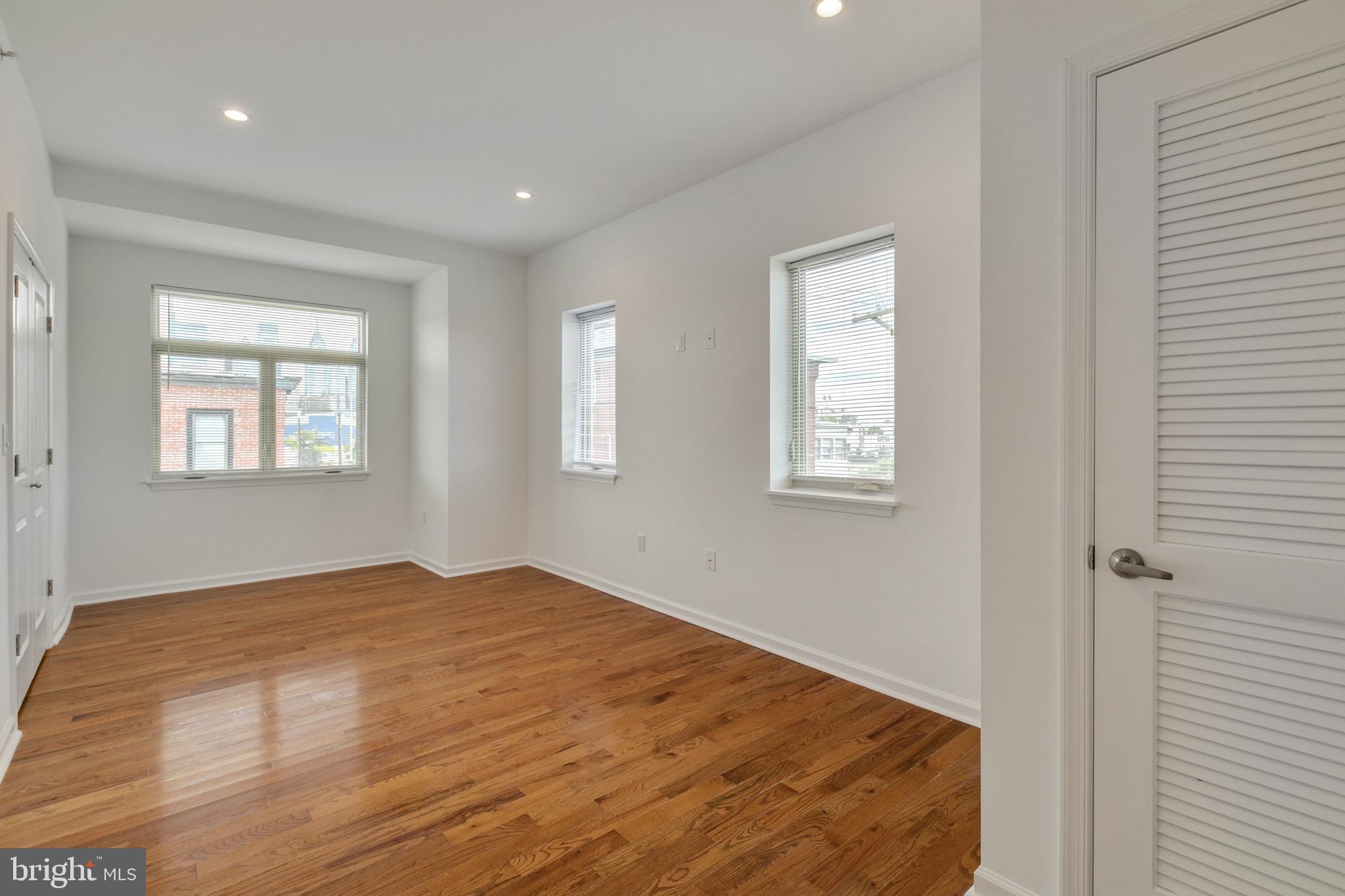 POINT BREEZE - Residential Lease