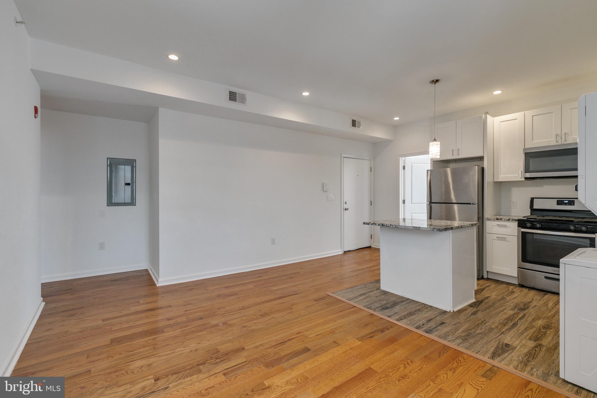 POINT BREEZE - Residential Lease