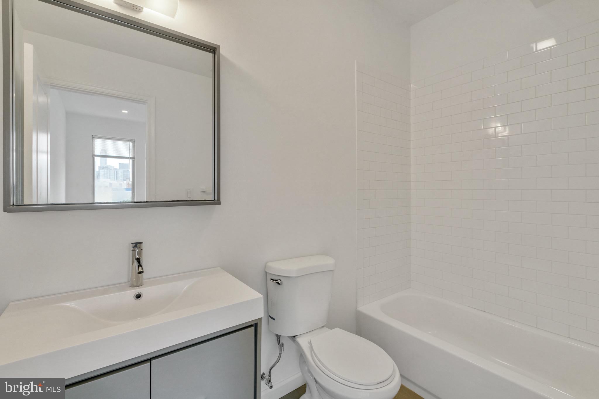 POINT BREEZE - Residential Lease