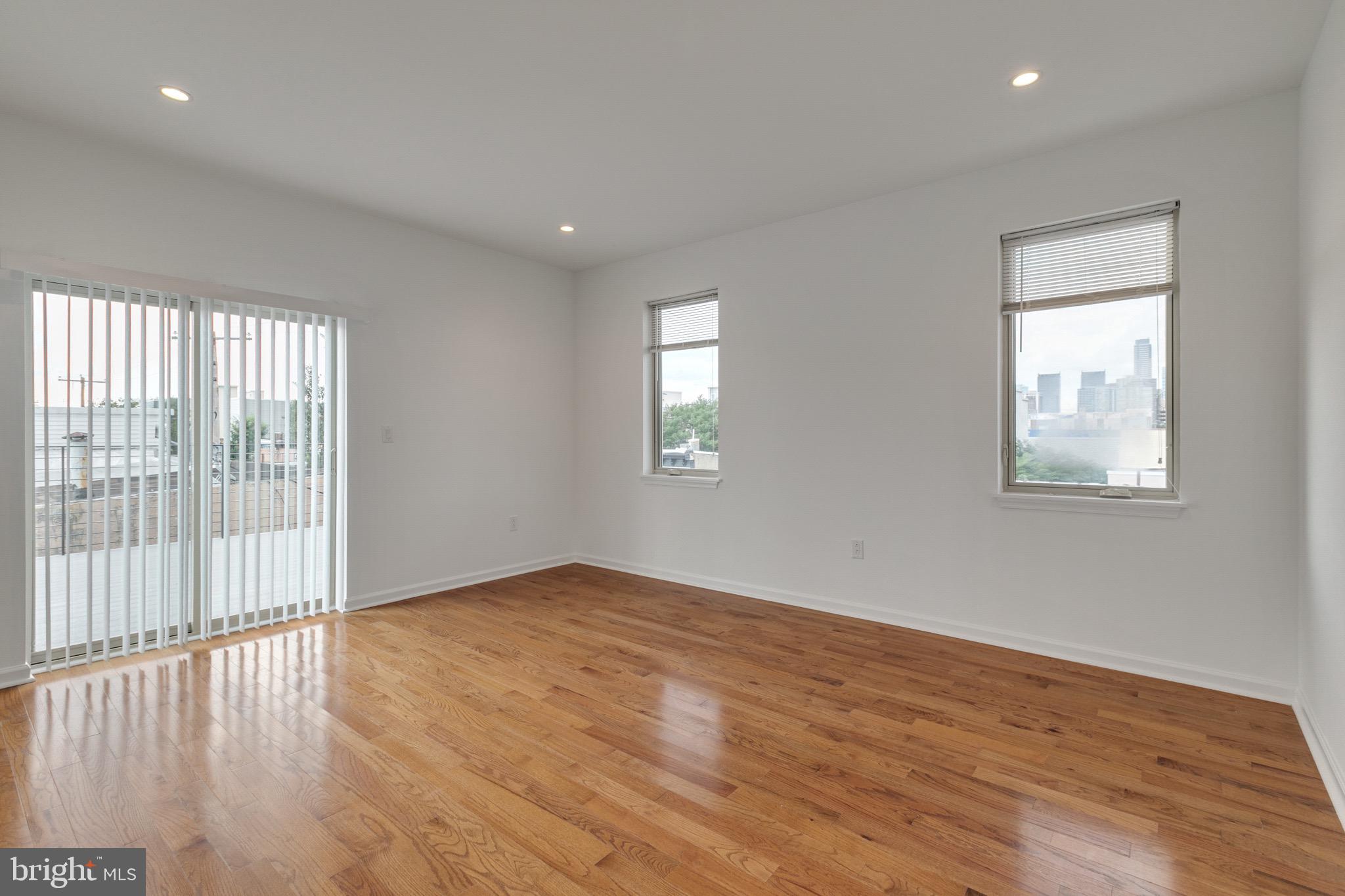 POINT BREEZE - Residential Lease