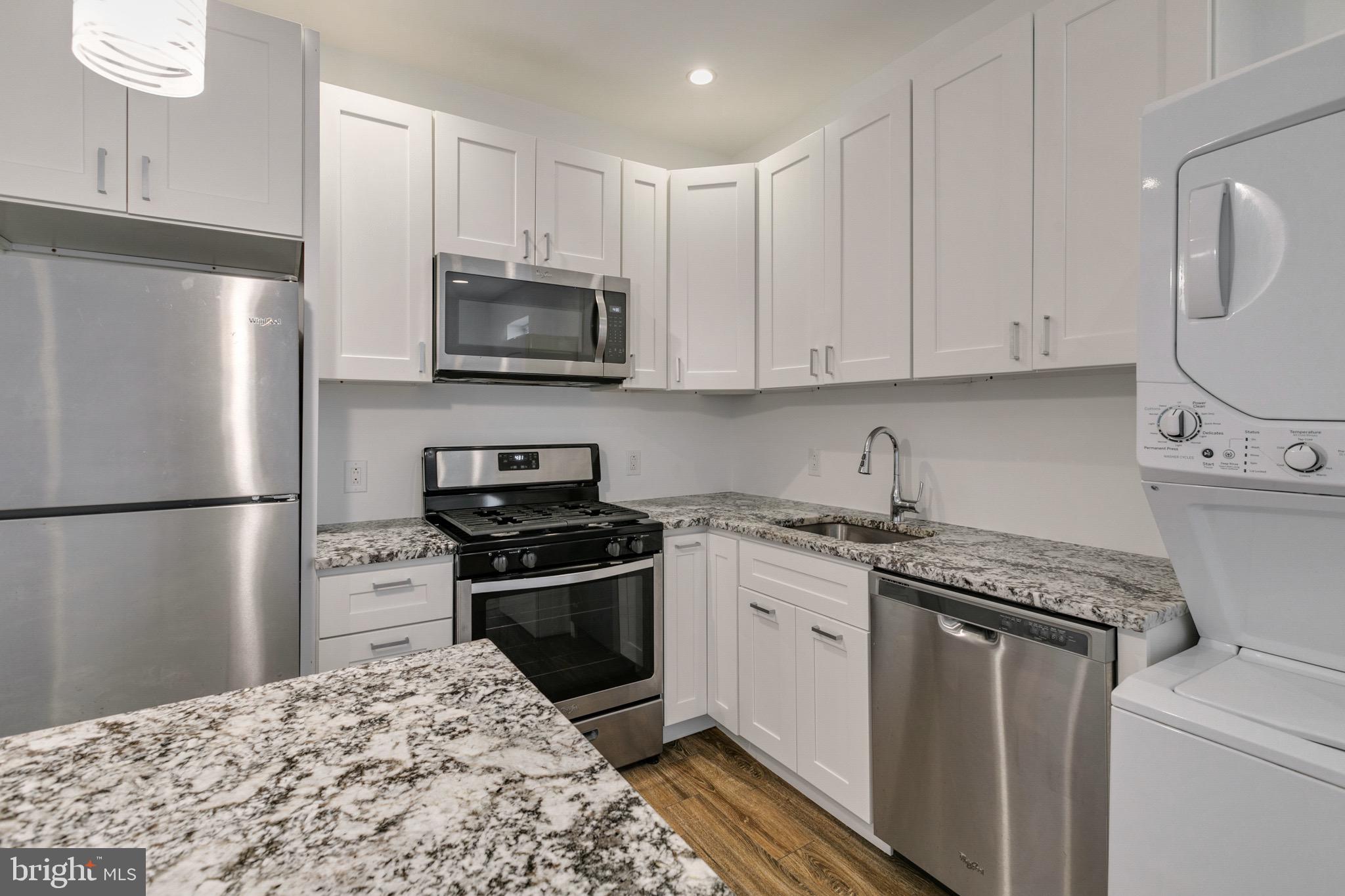 POINT BREEZE - Residential Lease