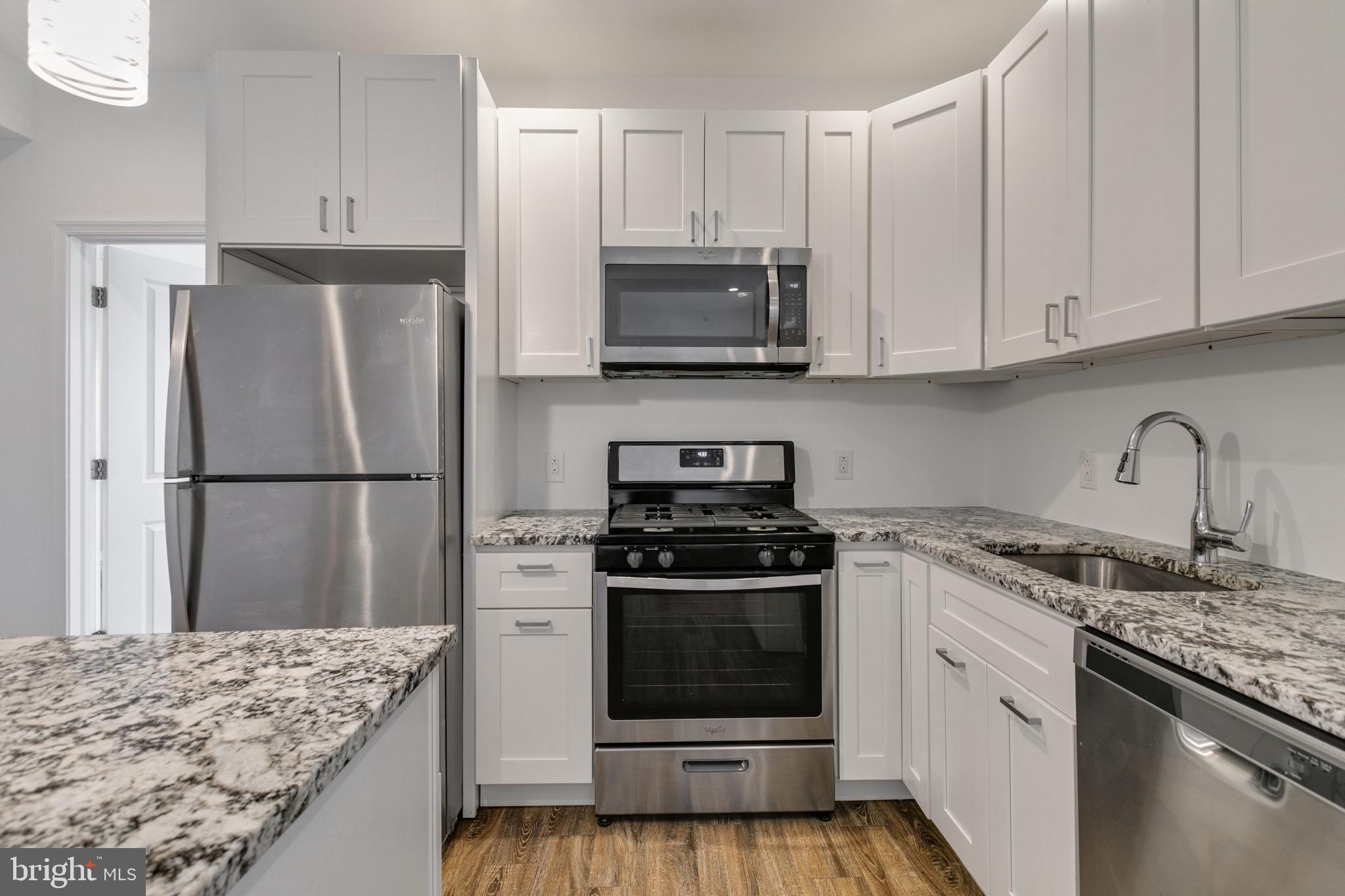 POINT BREEZE - Residential Lease