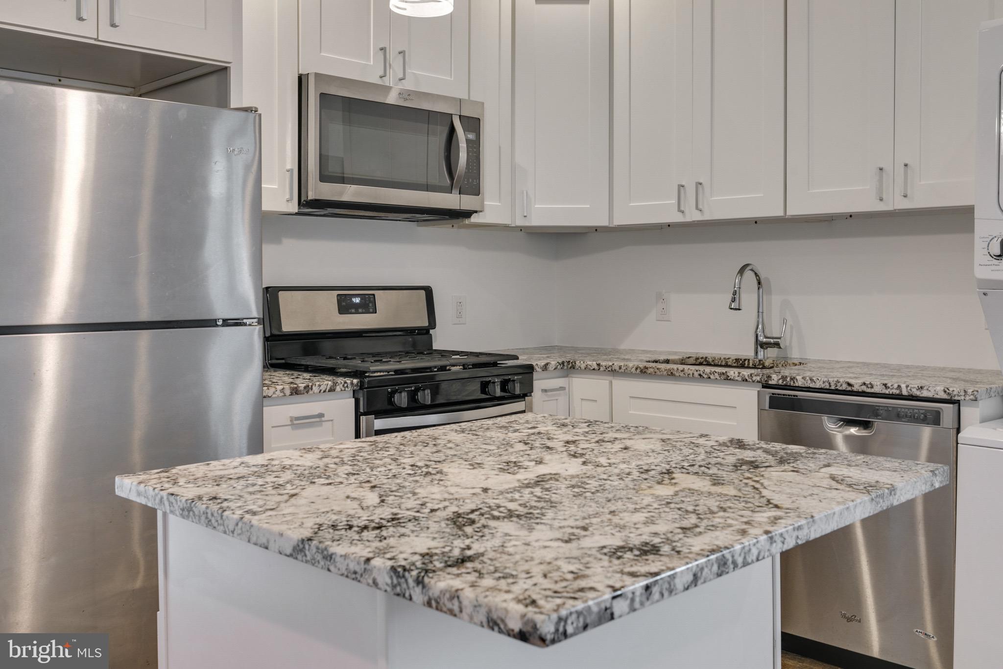 POINT BREEZE - Residential Lease