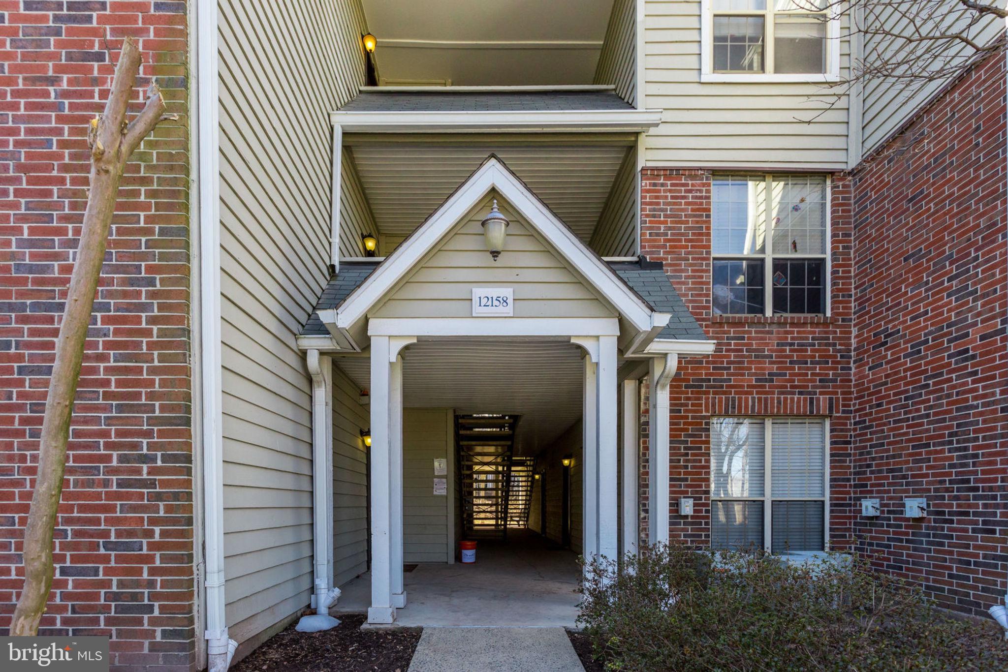 PENDERBROOK SQUARE CONDOMINIUMS - Residential