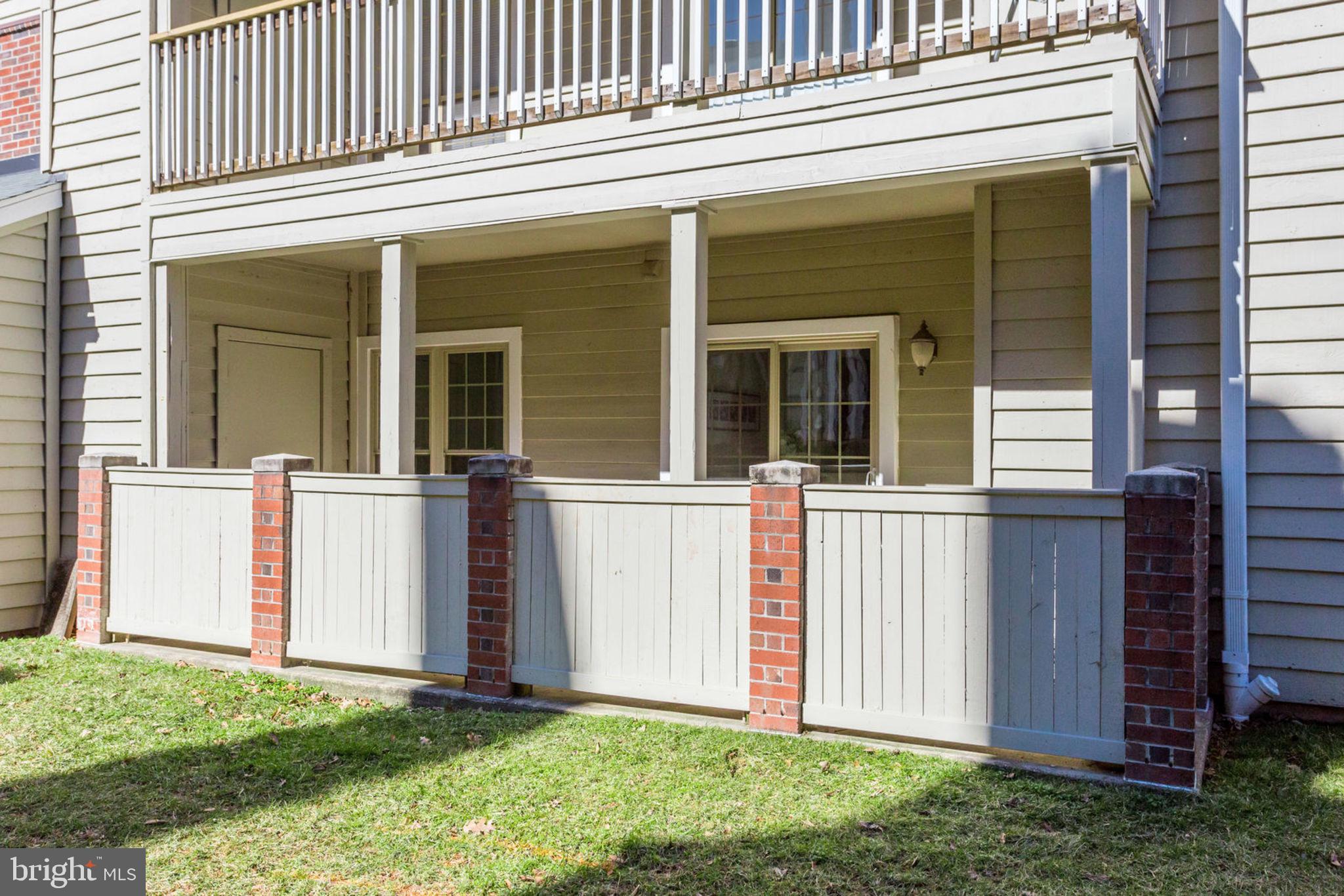 PENDERBROOK SQUARE CONDOMINIUMS - Residential